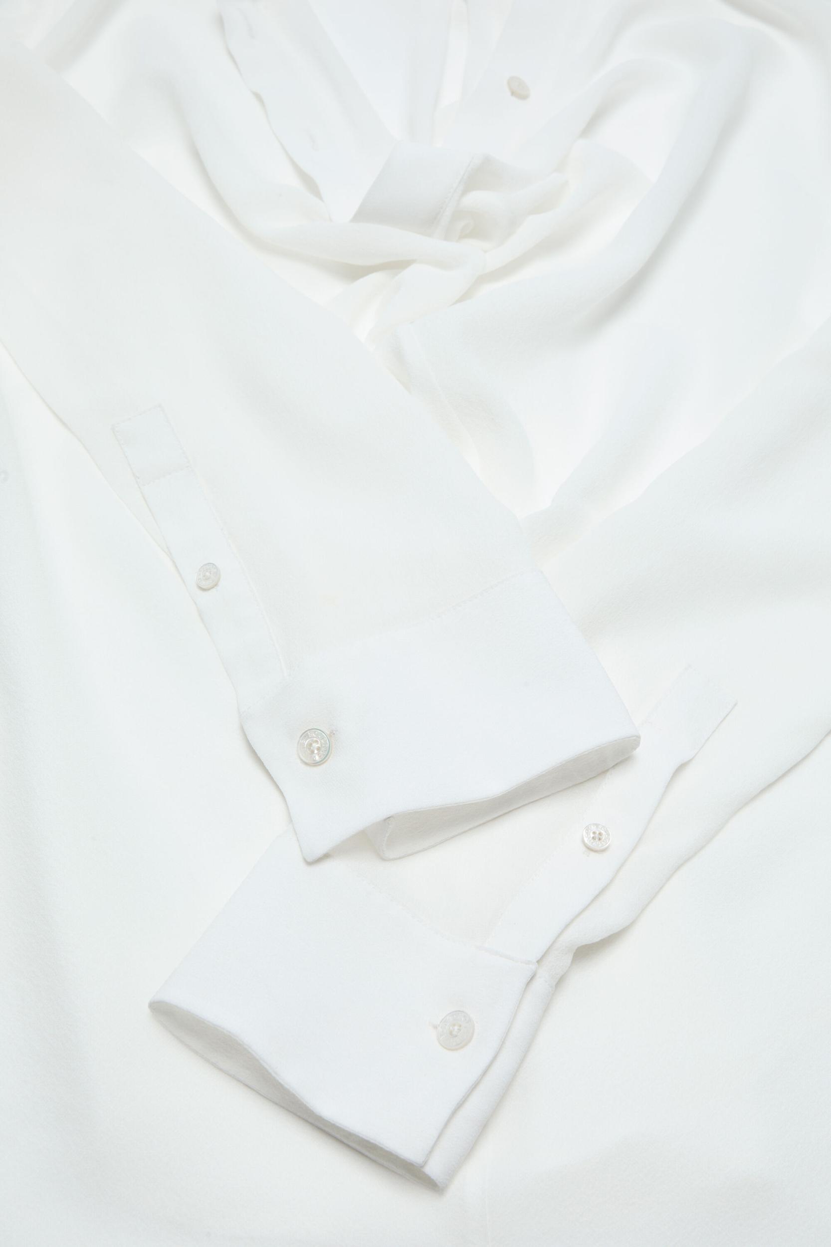 Silk blouse Product Image