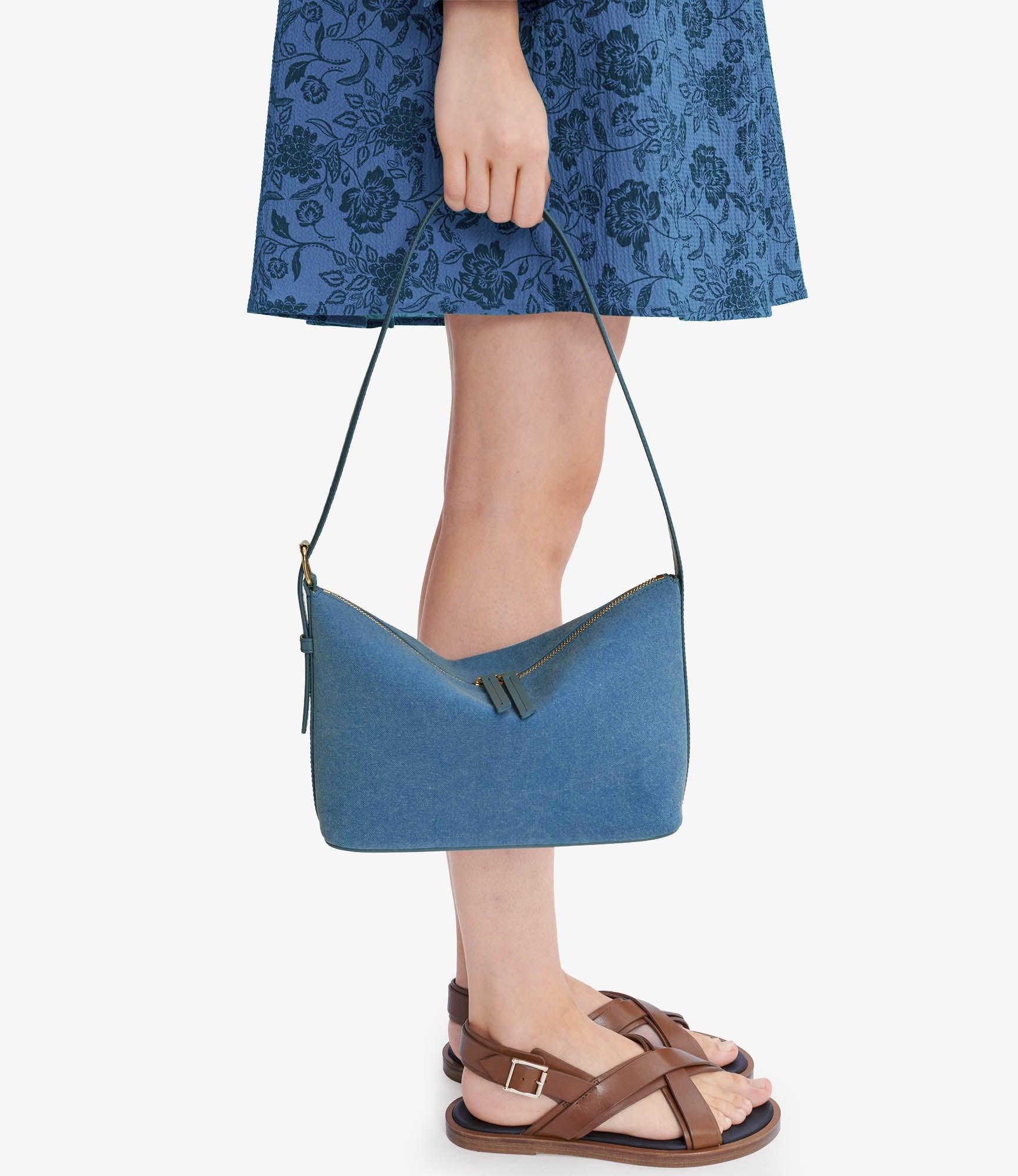 Vera Shoulder bag Female Product Image