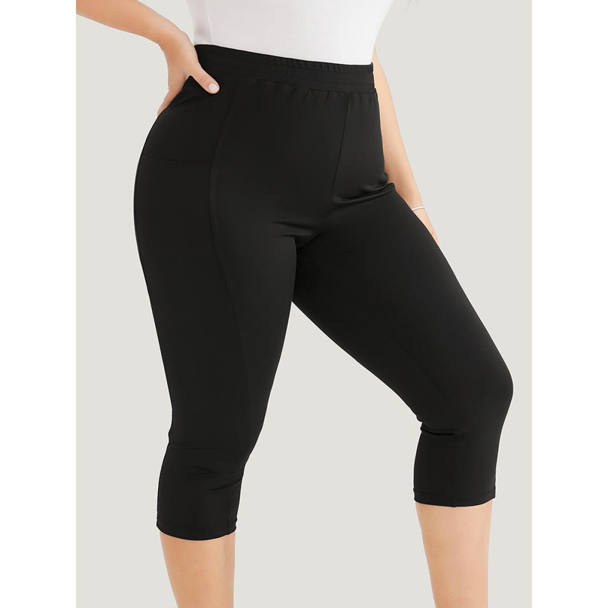 Plus Size Plain Skinny Pocket Cropped Leggings Women Black Casual Medium stretch Skinny High Rise Dailywear Leggings BloomChic 30/6X Product Image
