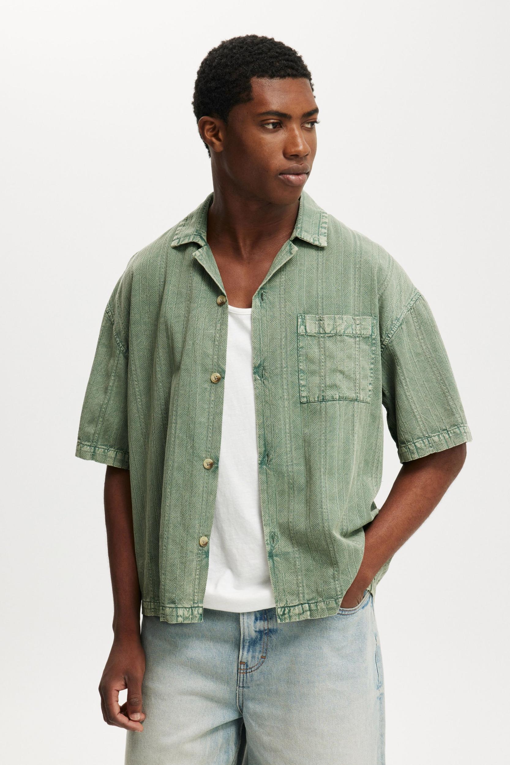 Cotton On Men - Washed Box Fit Short Sleeve Shirt Product Image