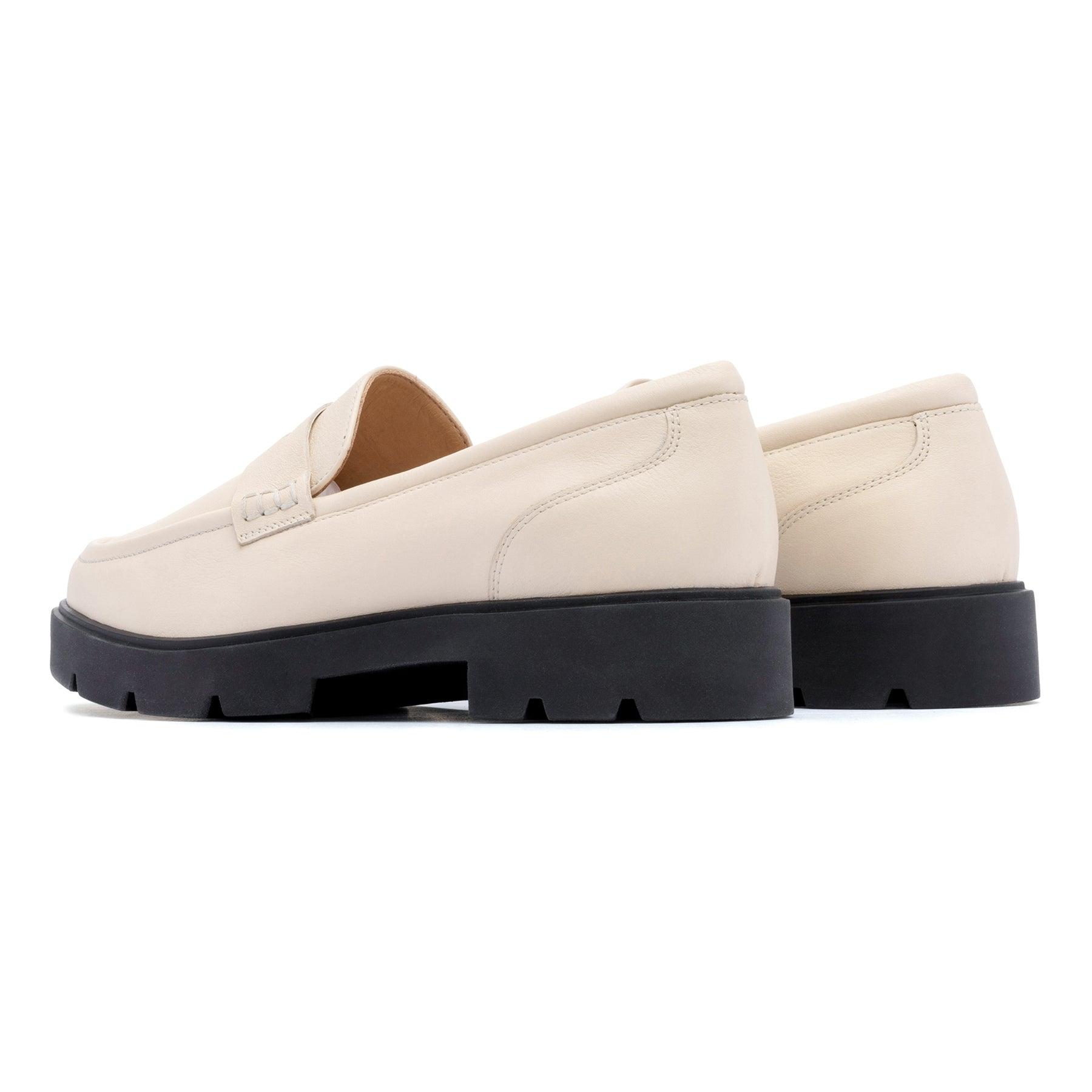 Boulevard Loafer Female Product Image