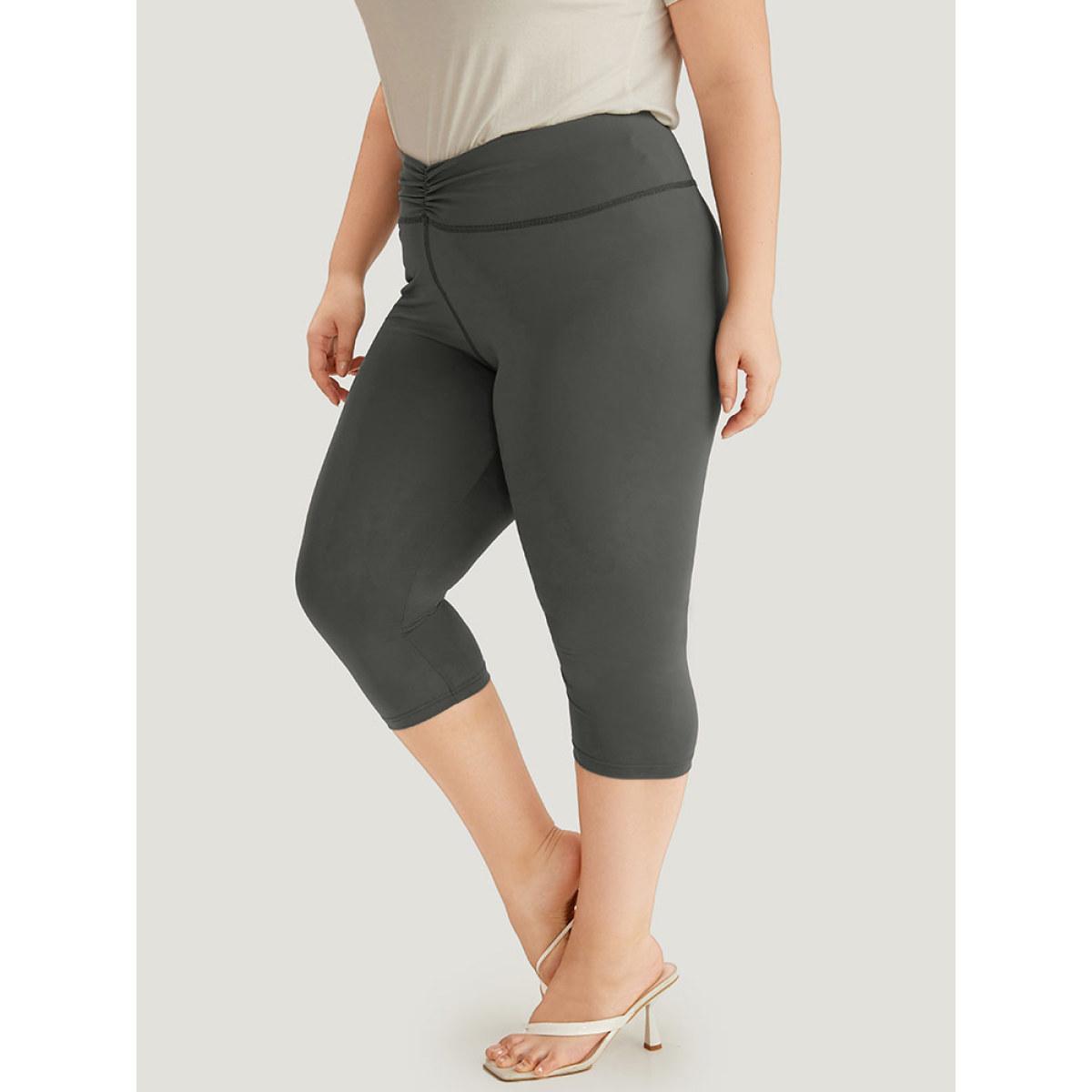 Plus Size Plain Elastic Waist Ruched Skinny Cropped Leggings Women Gray Elegant High stretch Skinny High Rise Dailywear Leggings BloomChic 28/5X Product Image