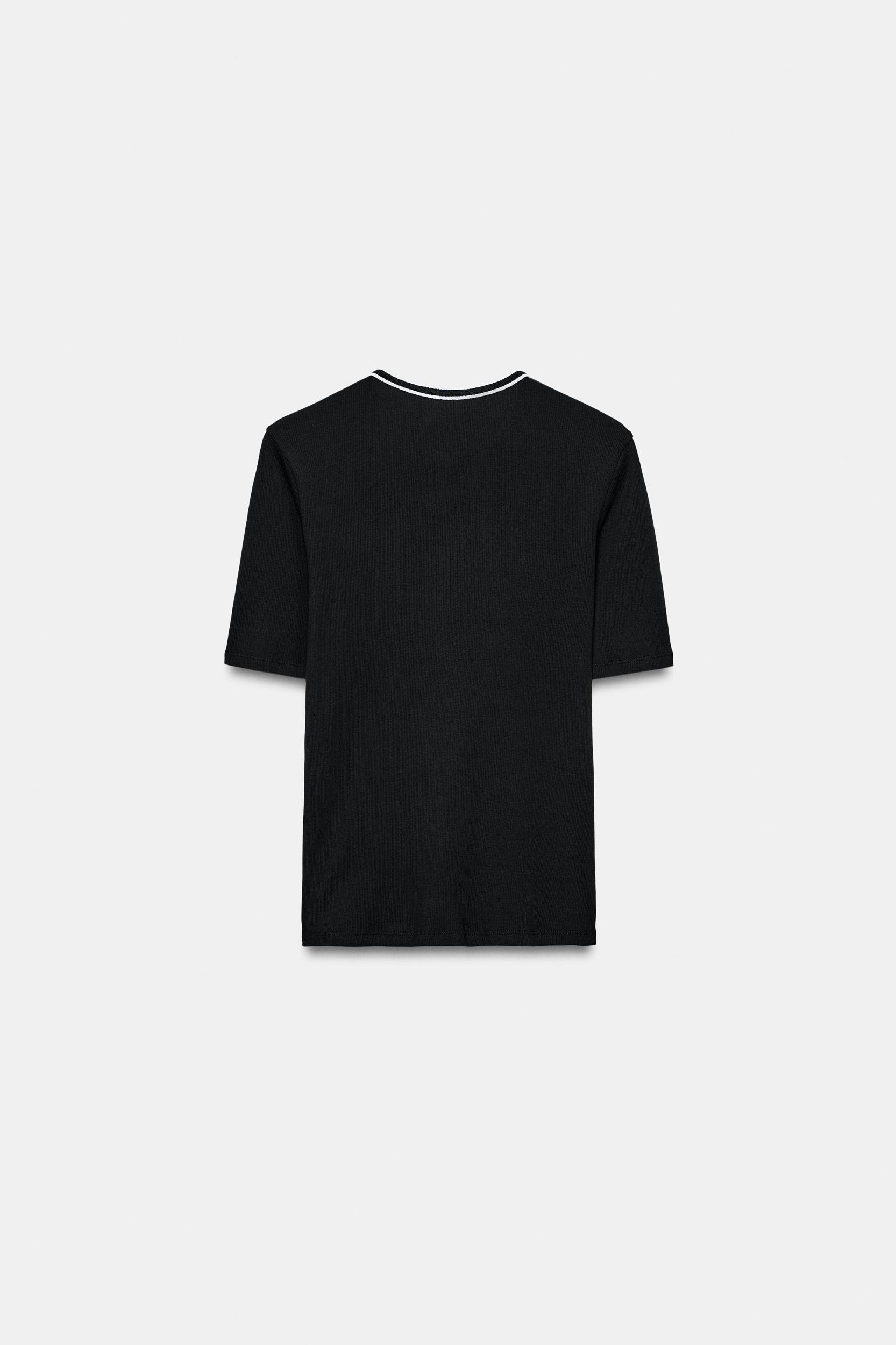 CONTRAST TRIM T-SHIRT Product Image