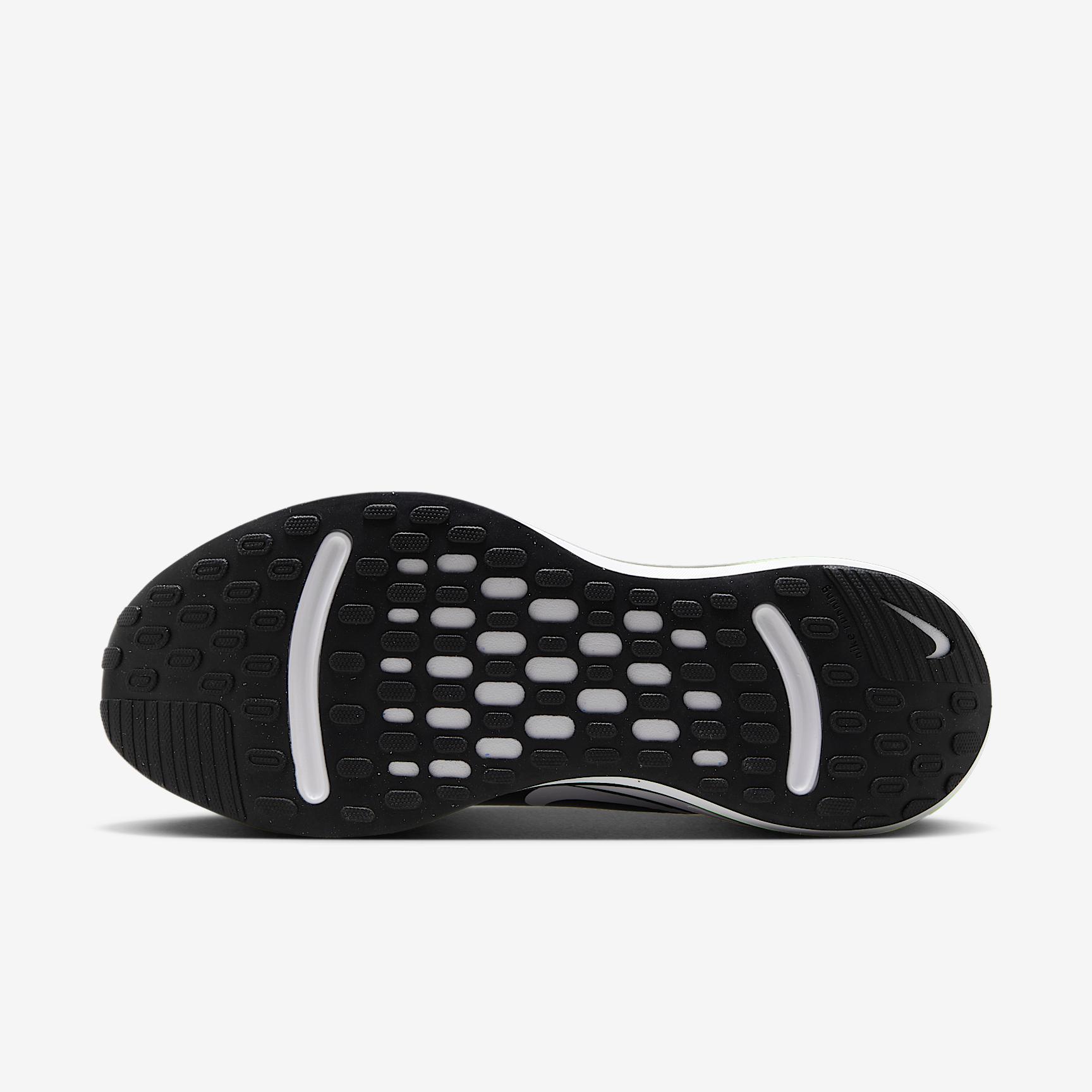 Nike Men's Journey Run Road Running Shoes Product Image