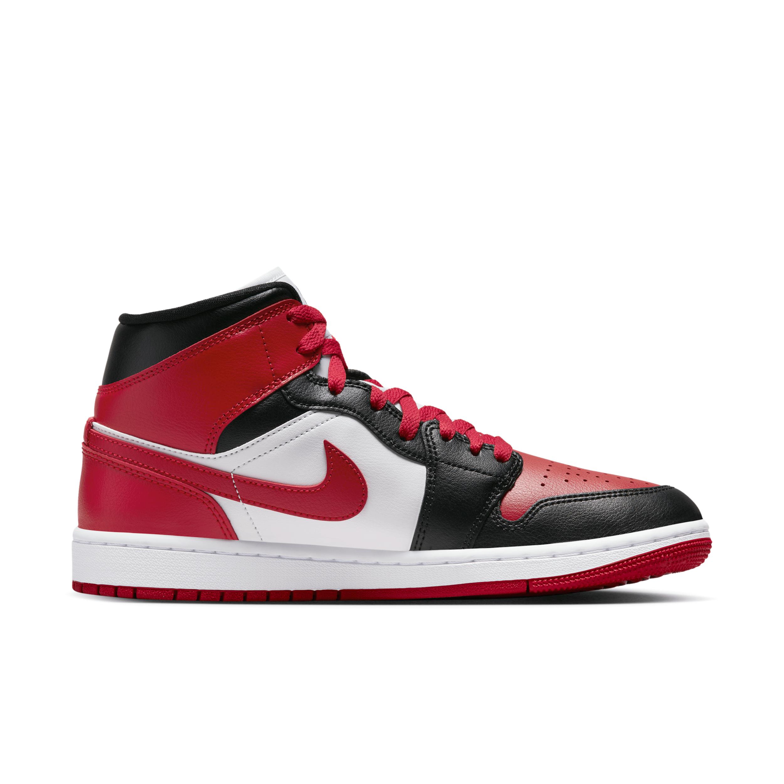 Air Jordan 1 Mid Women's Shoes Product Image