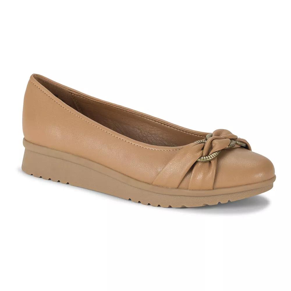 Baretraps Aurora Women's Flats,  Product Image