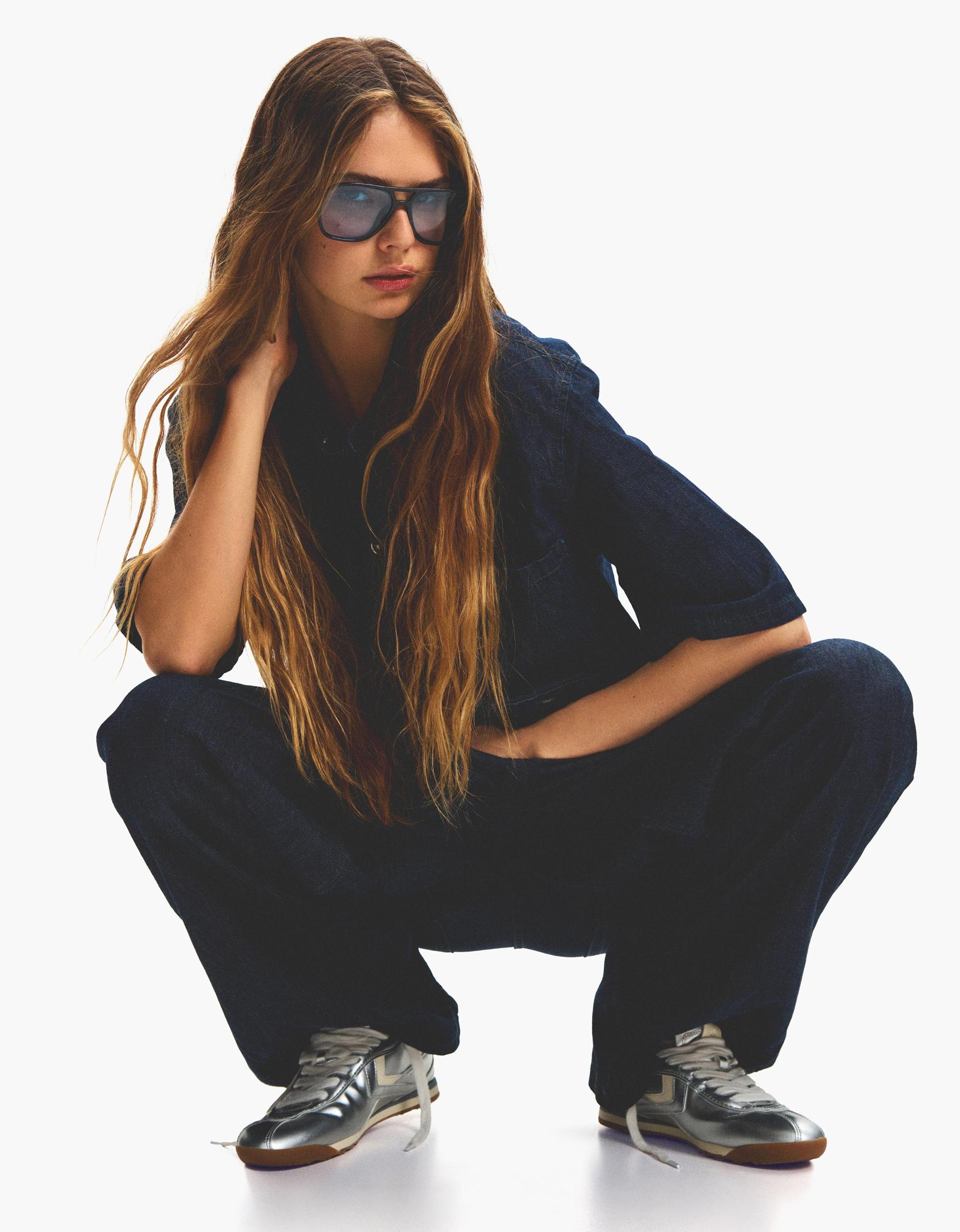 Retro sneakers Product Image