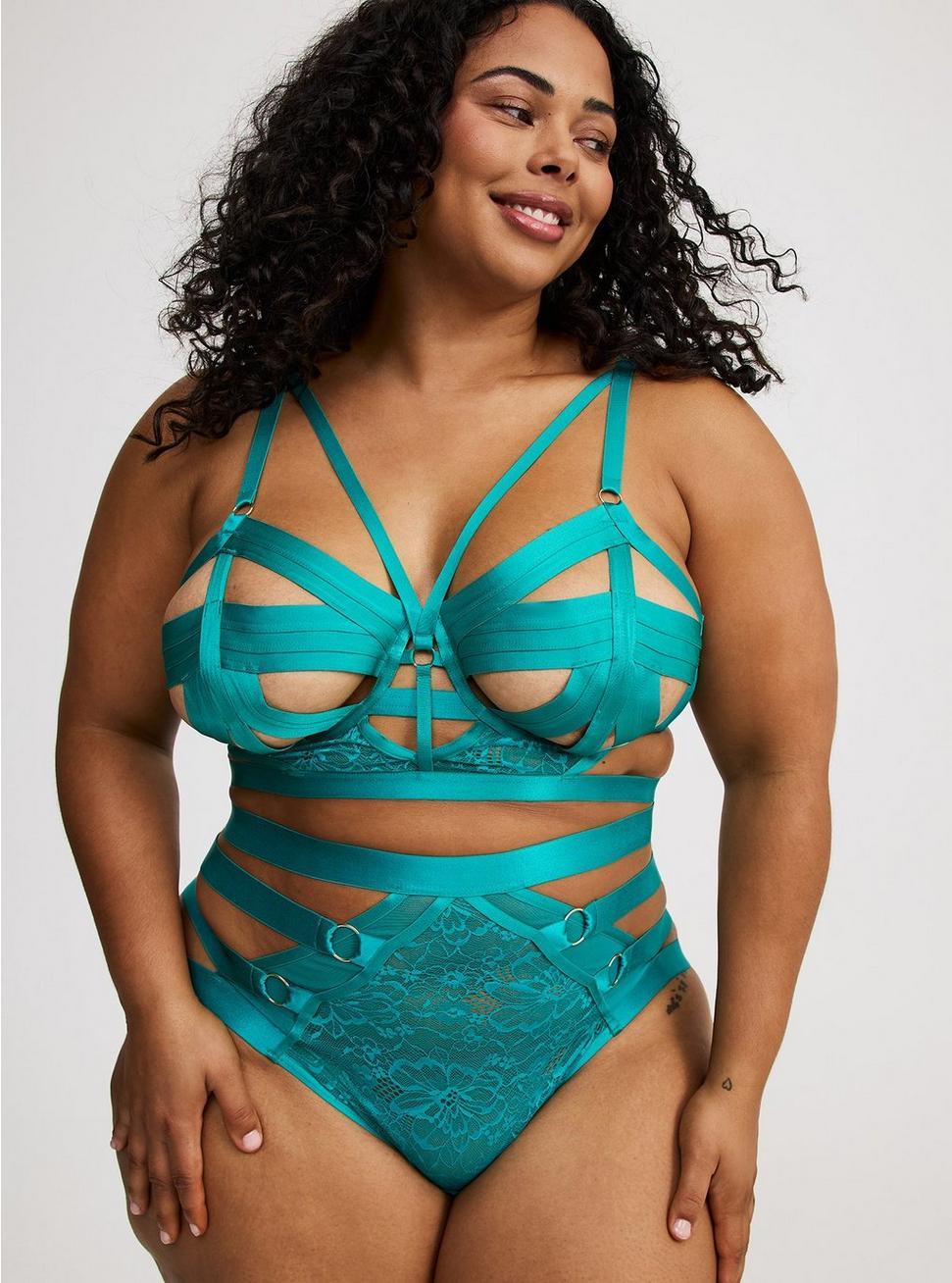 Strappy Vixen Underwire Bra Product Image