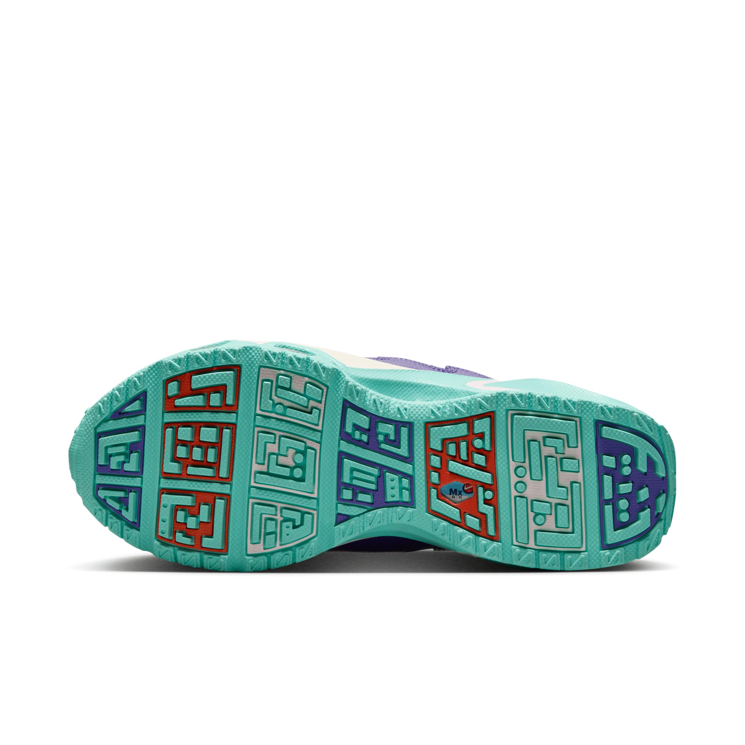 Nike Womens Air Max SNDR x Doernbecher Freestyle Quin Shoes | IB6068-920 Product Image