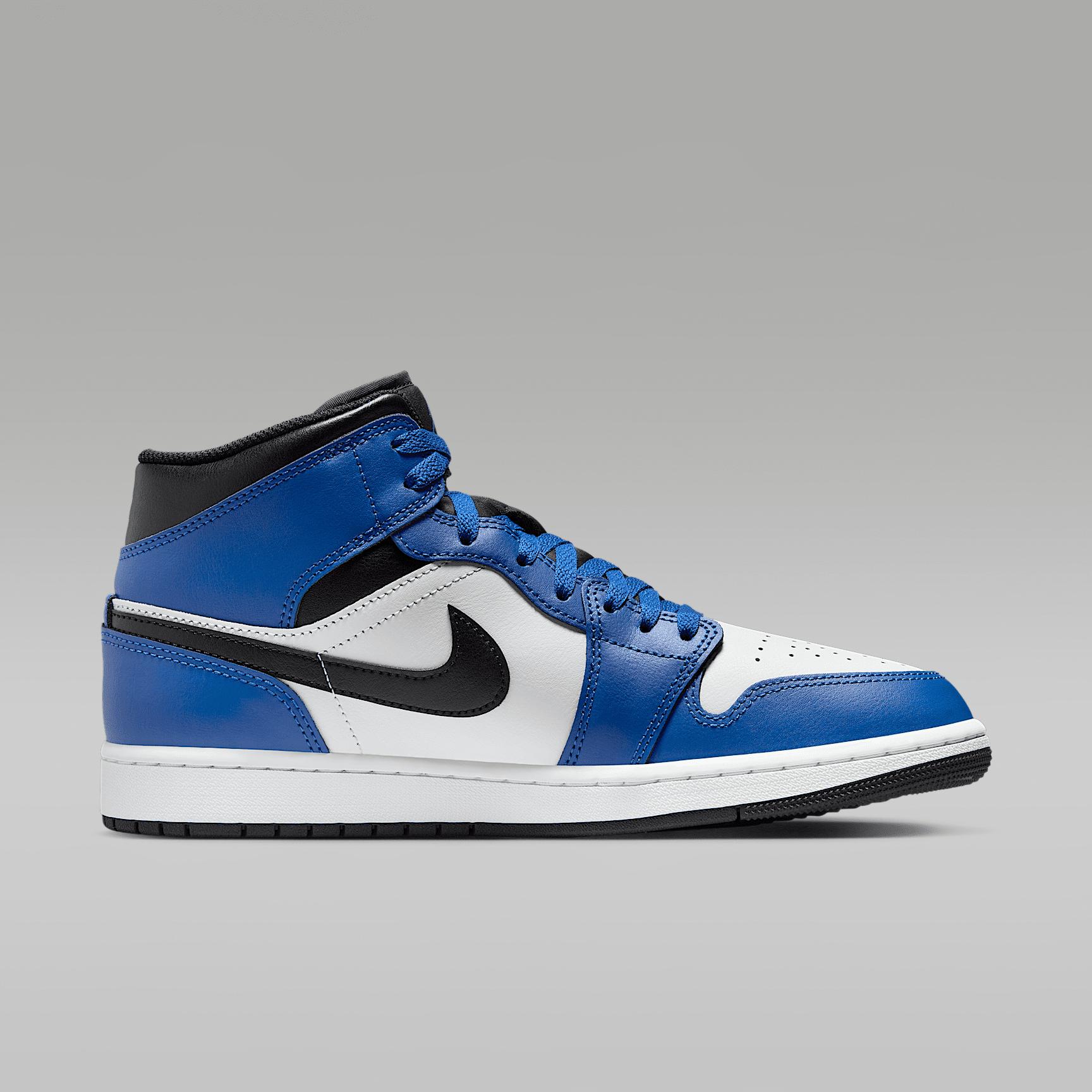 Air Jordan 1 Mid Men's Shoes Product Image