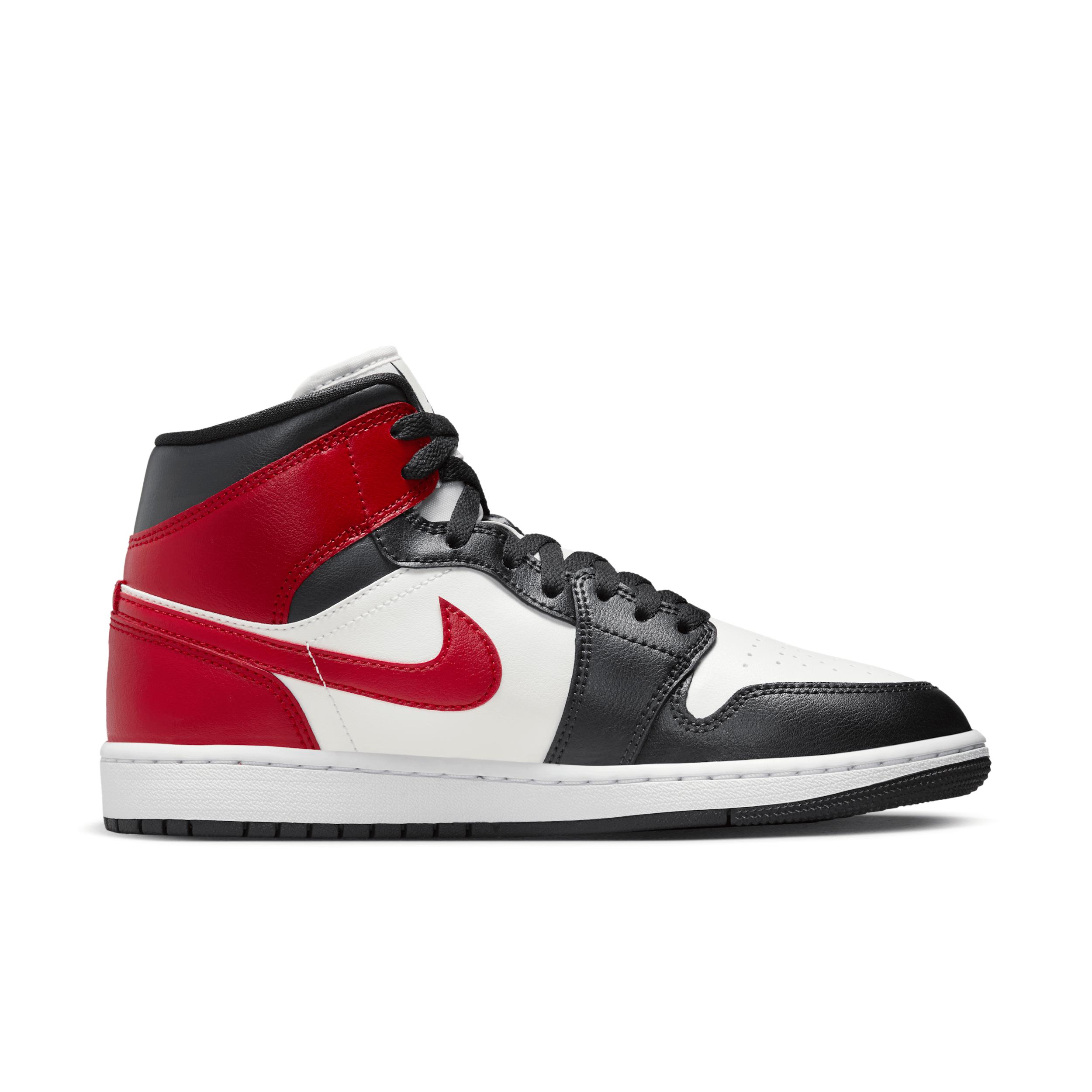 Womens Air Jordan 1 Mid Shoes | BQ6472-160 Product Image