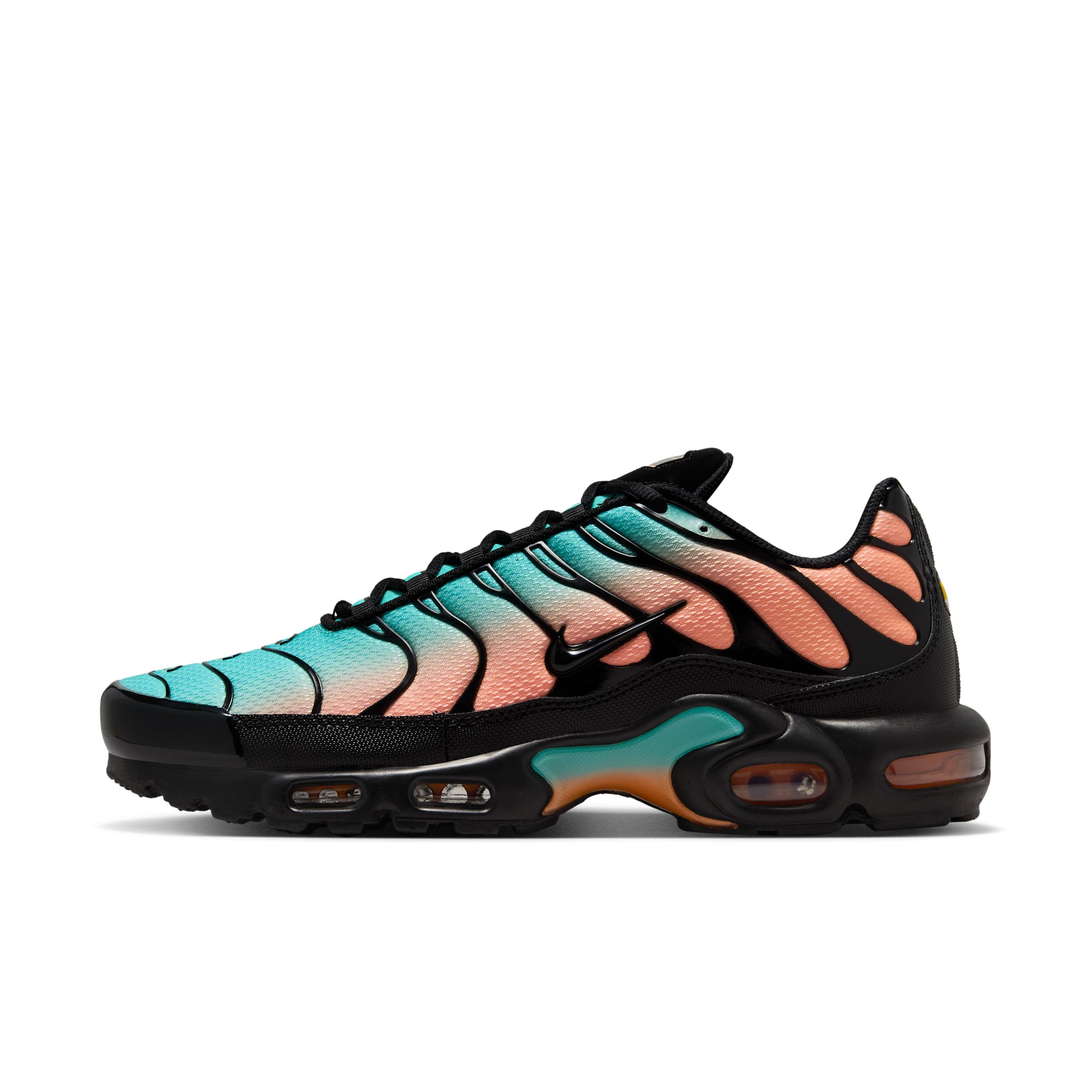 Nike Mens Air Max Plus Shoes | DM0032-701 Product Image