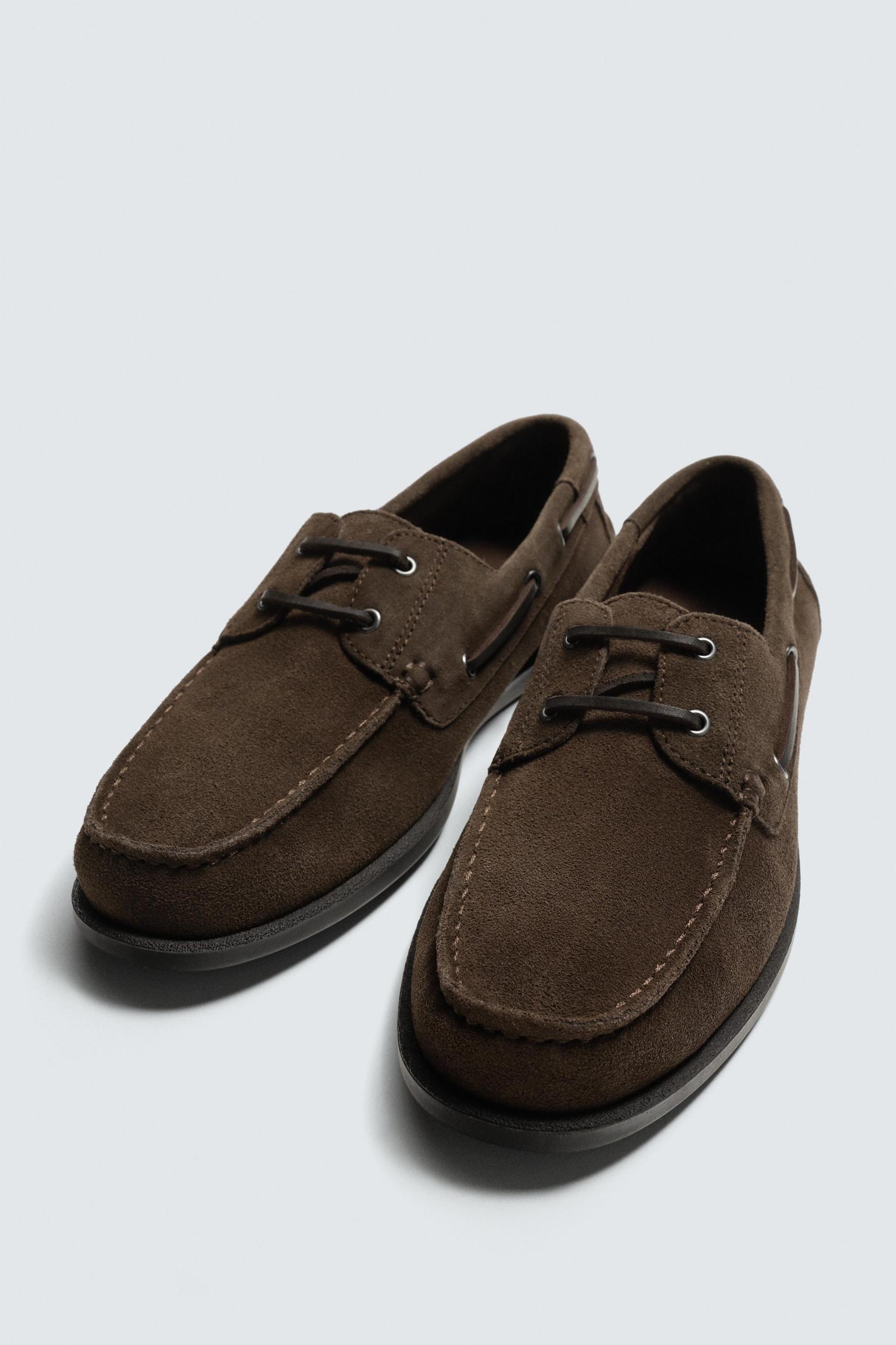 CASUAL LEATHER BOAT SHOES Product Image