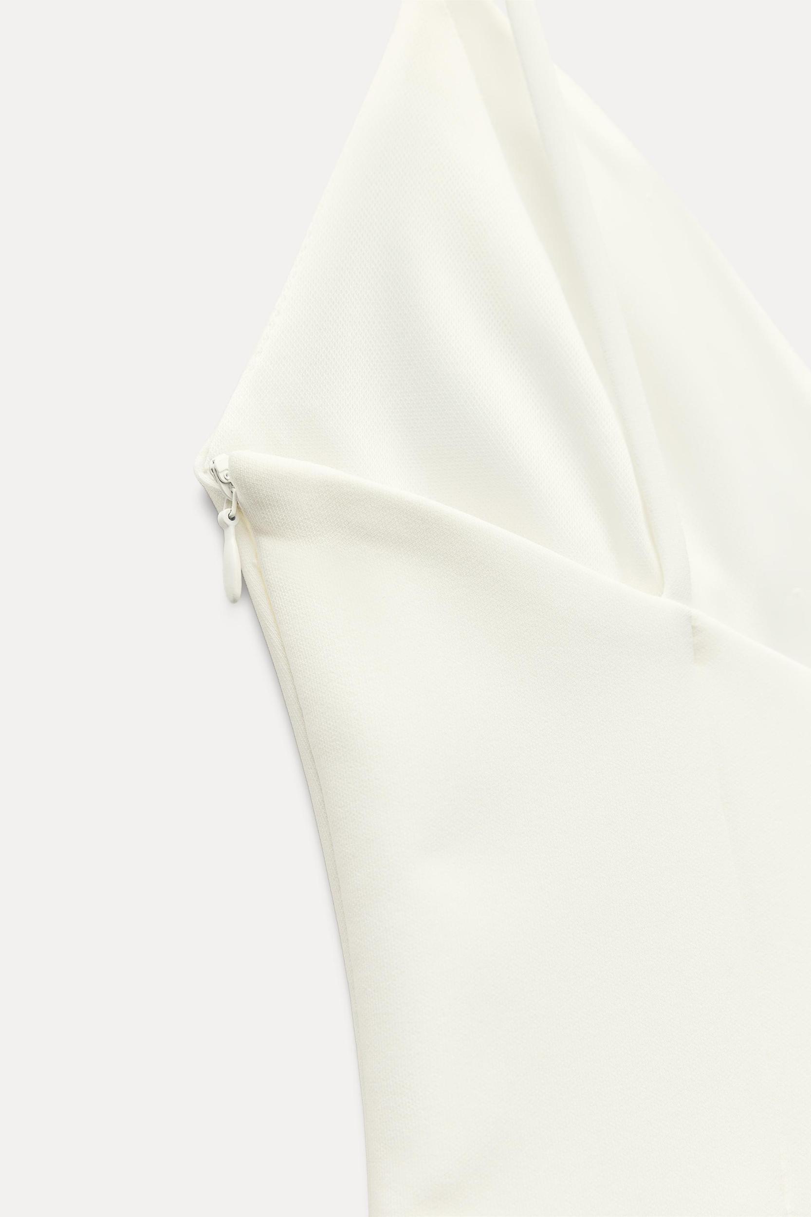 VOLUMINOUS SHORT DRESS Product Image