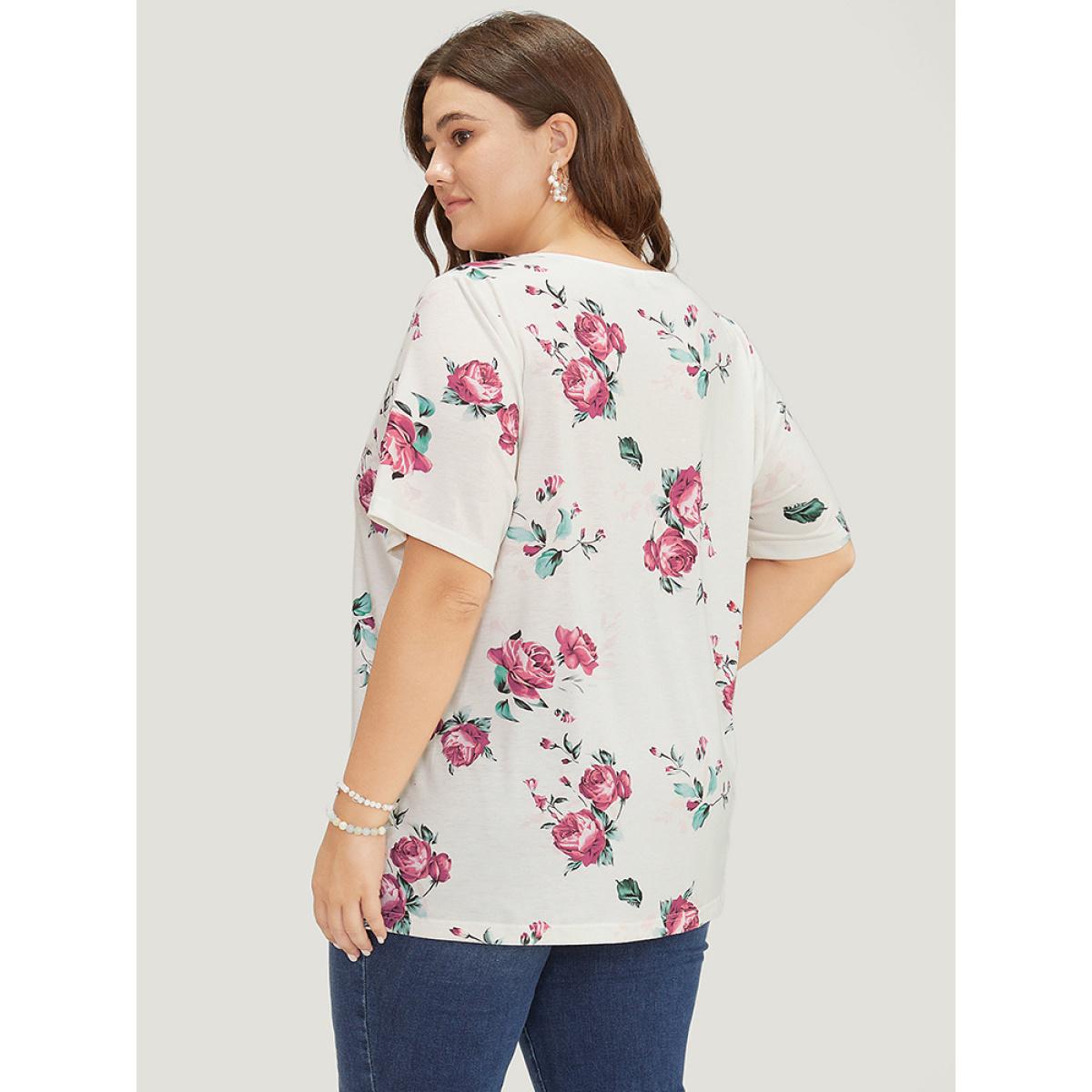 Plus Size Floral Crisscross V Neck T-shirt Multicolor Women Elegant Floral V-neck Everyday T-shirts BloomChic 26/4X Product Image