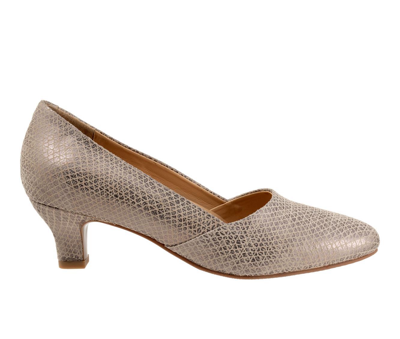 Women's Trotters Kylie Pumps Product Image