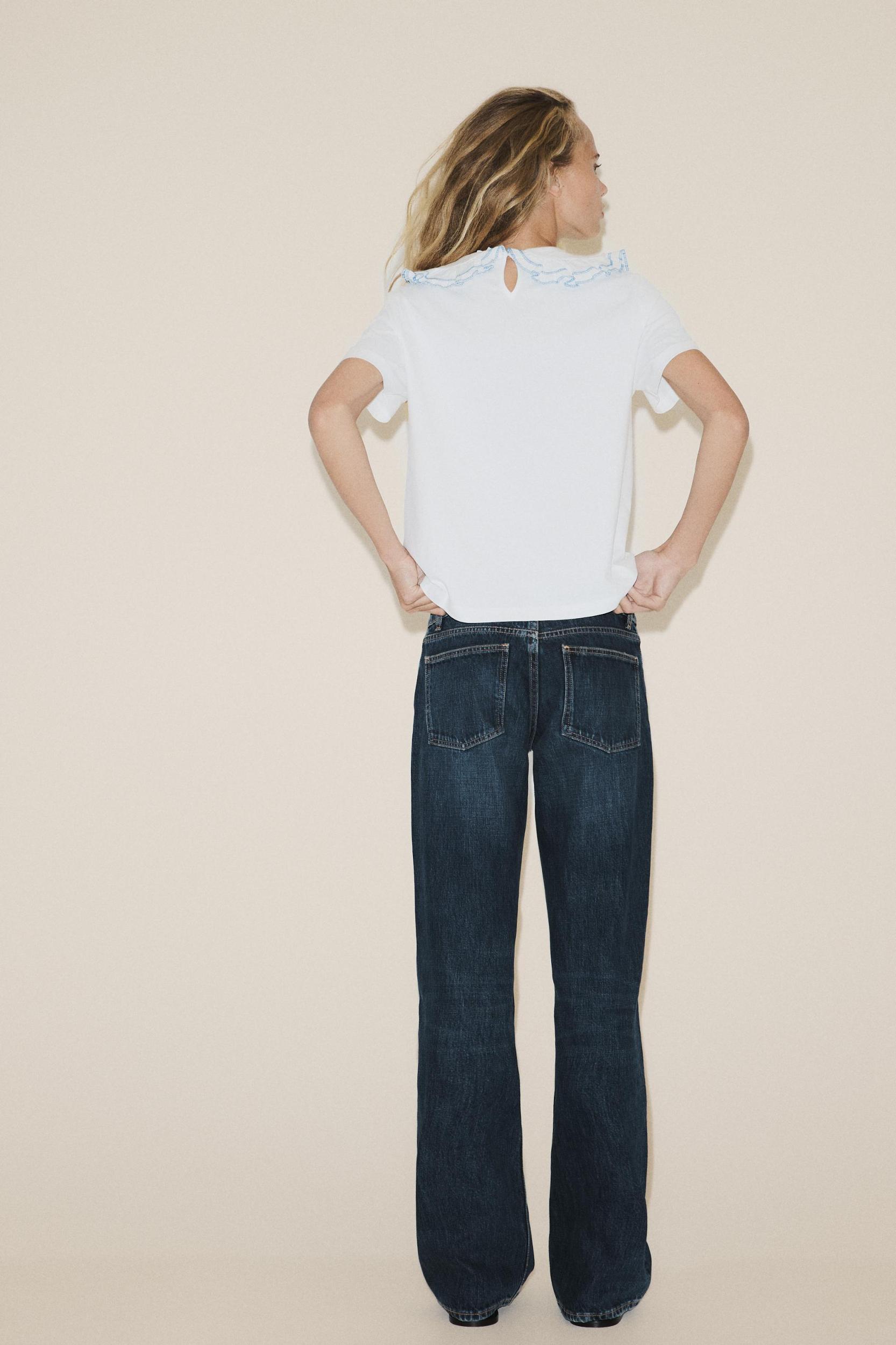 PETER PAN COLLAR T-SHIRT Product Image