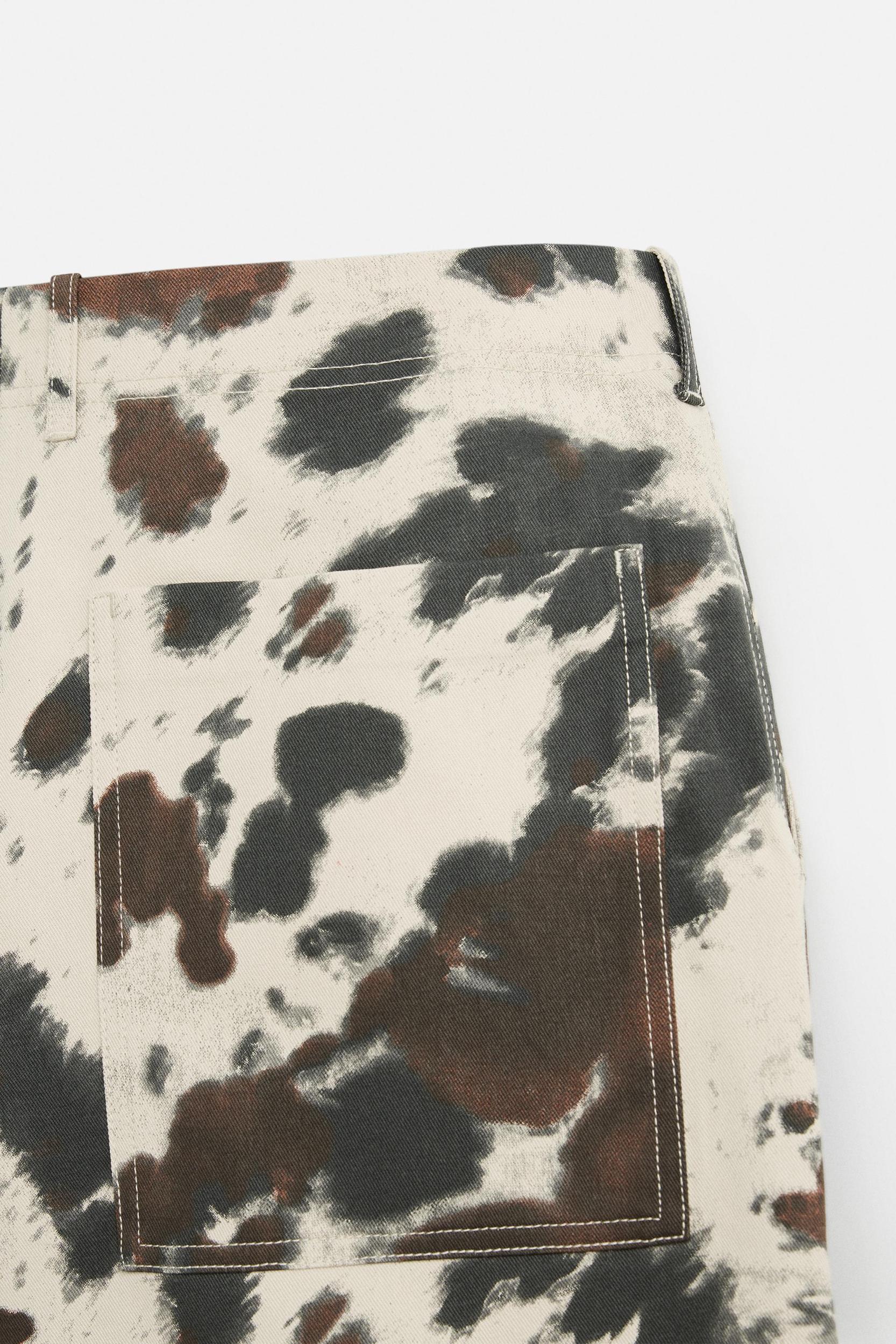 ANIMAL PRINT SHORTS Product Image