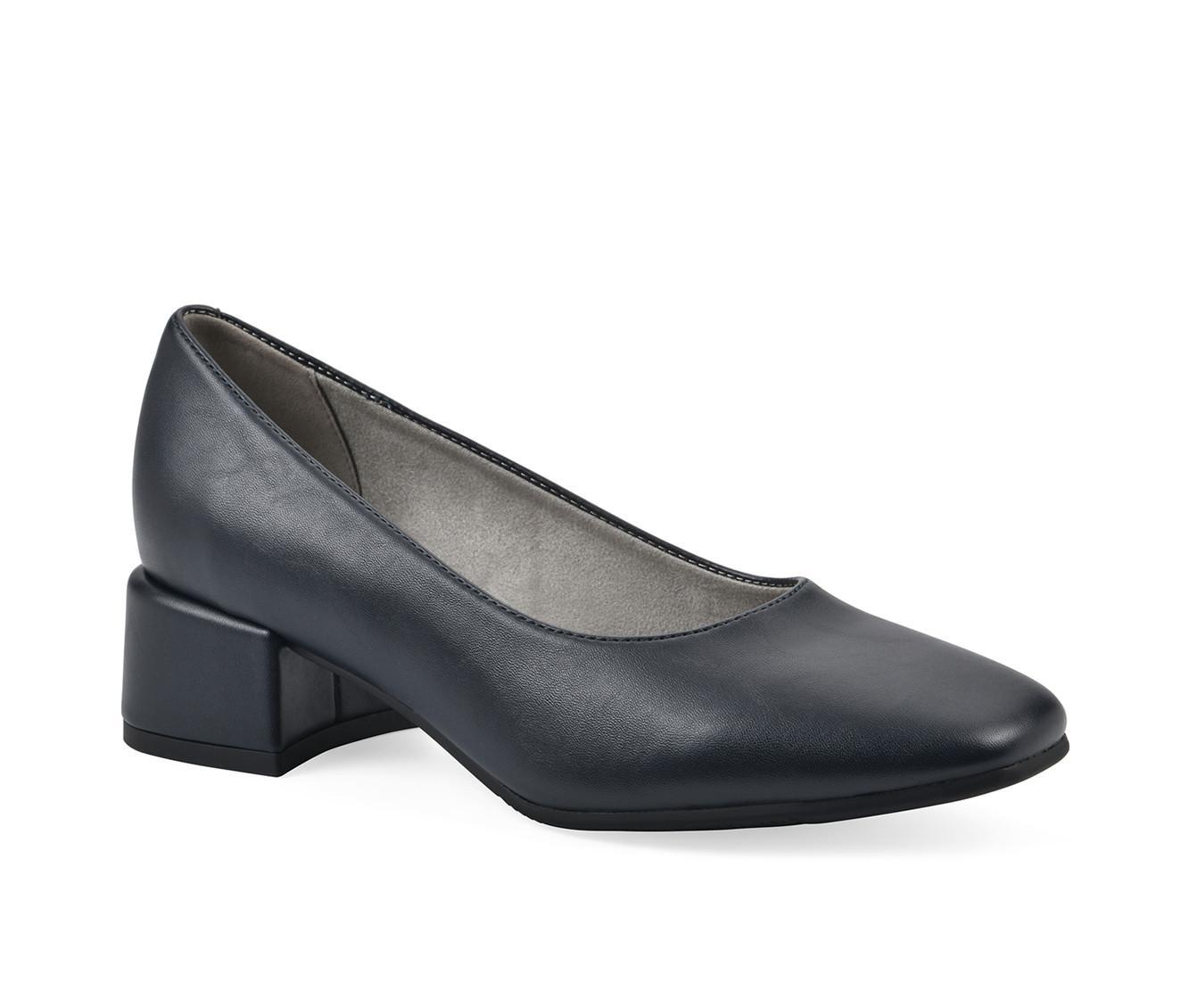 Women's Cliffs by White Mountain Quintesa Pumps Product Image