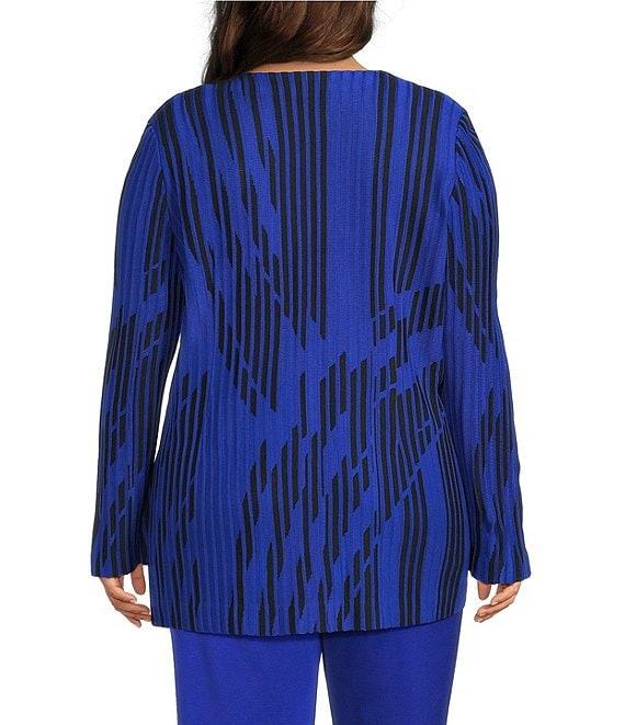 Ming Wang Plus Size Burnout Knit V-Neck Bracelet Sleeve Tailored Jacket Product Image