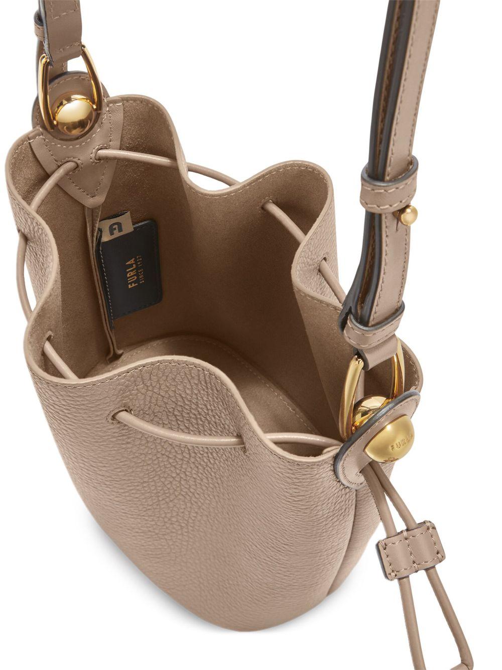 leather bucket bag Product Image