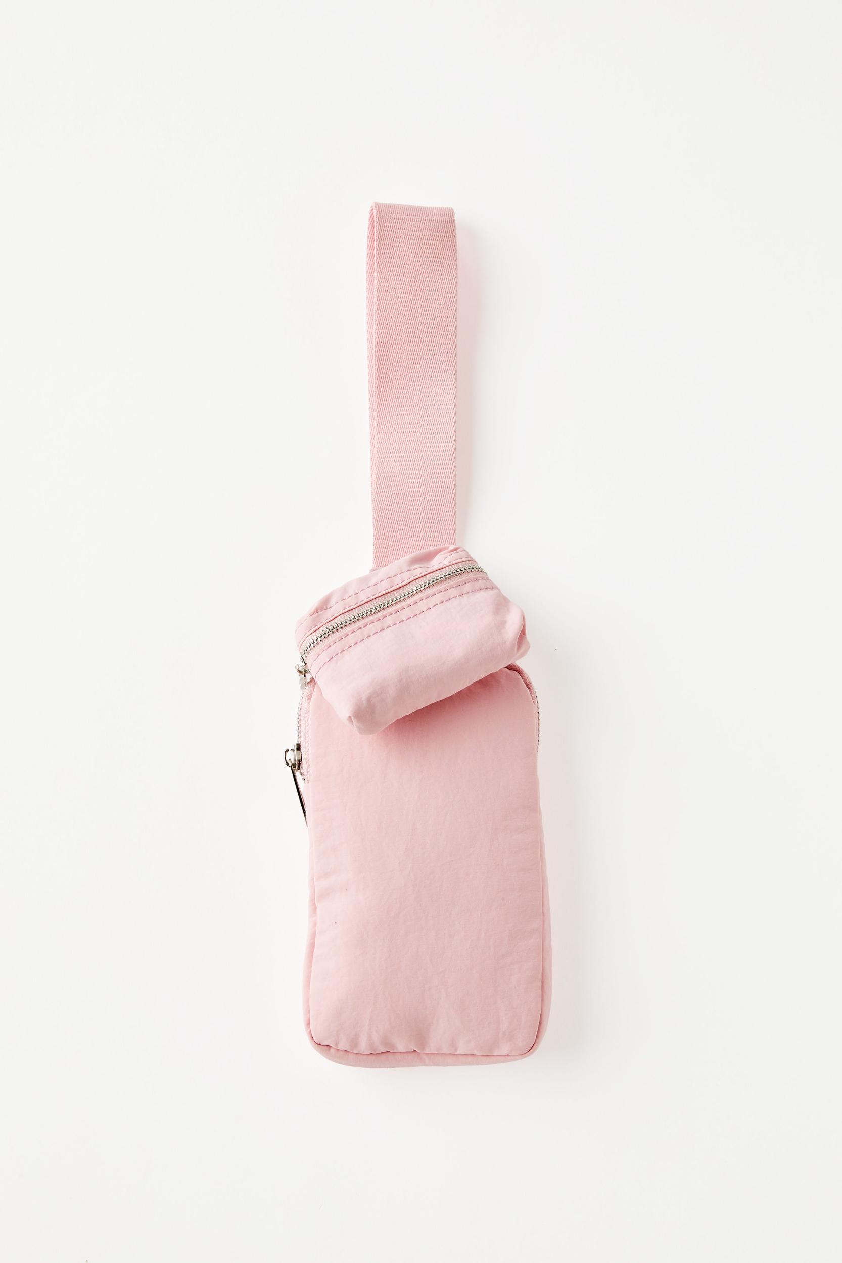 Active Wristlet Pouch Product Image