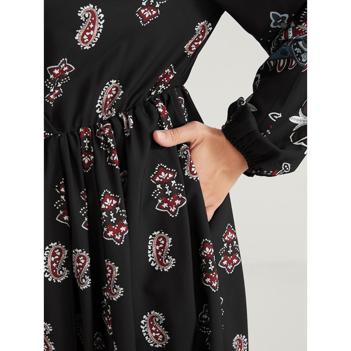 Plus Size Paisley Pocket Split Wrap Maxi Dress Black Women Vacation Pocket V-neck Long Sleeve Curvy Long Dress BloomChic 22-24/3X Product Image
