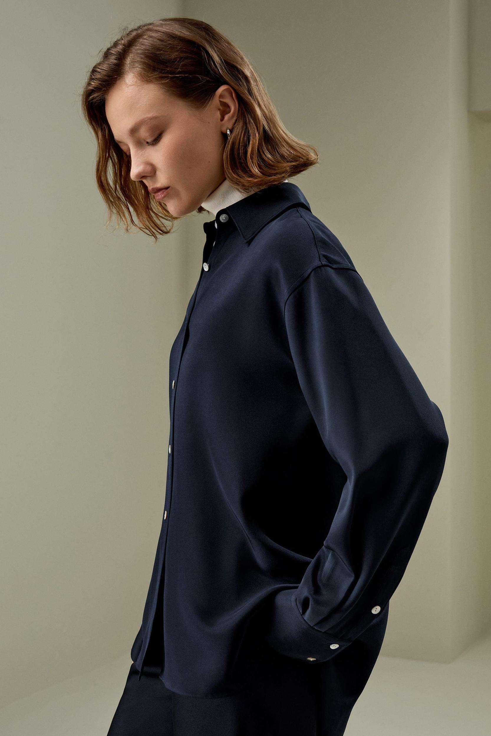 The One Relaxed Fit Silk Shirt Product Image