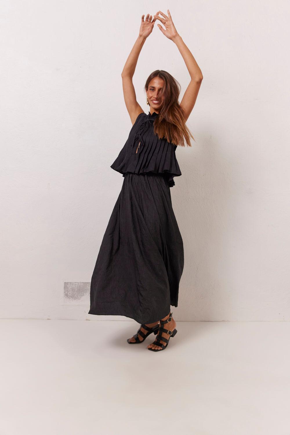 Solara Midi Skirt Black Product Image