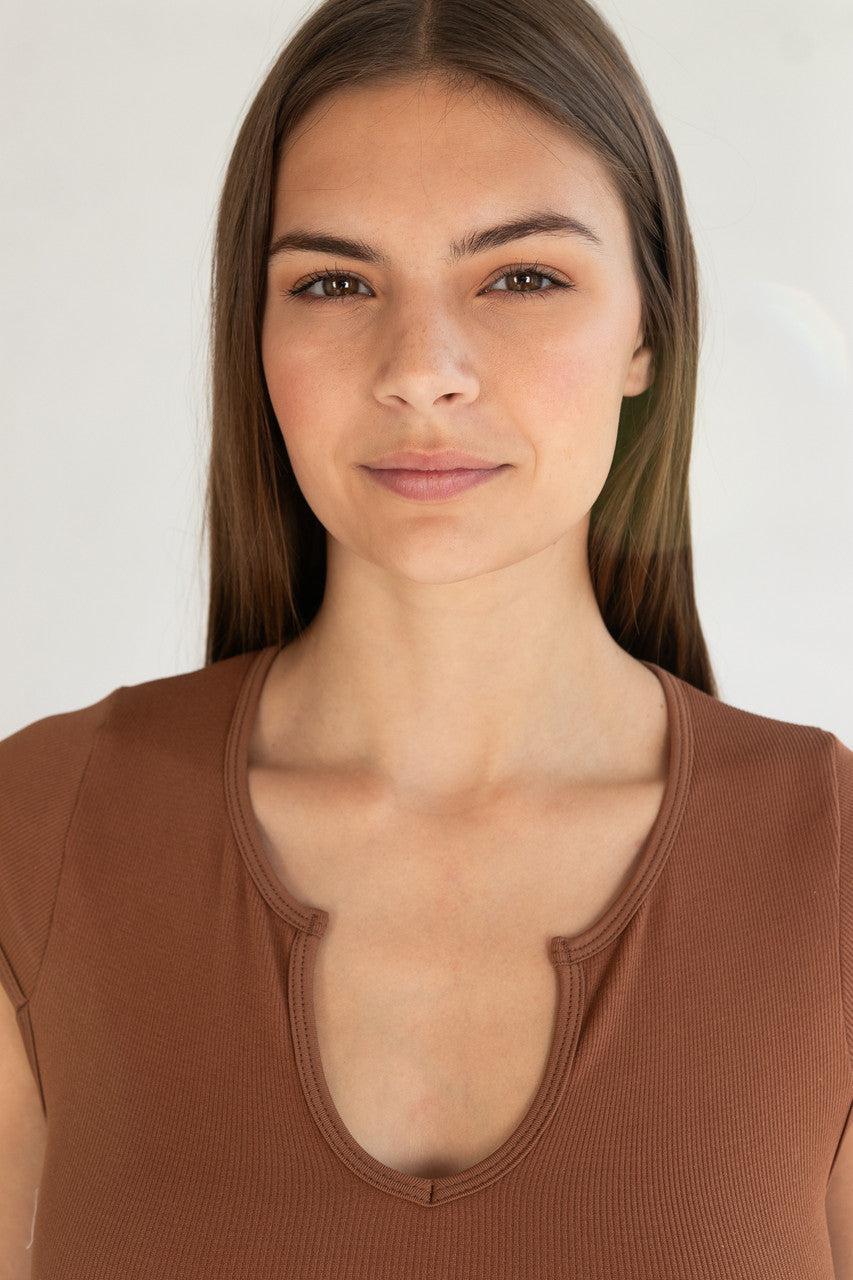 Notch Neck Ribbed Seamless Tee Product Image