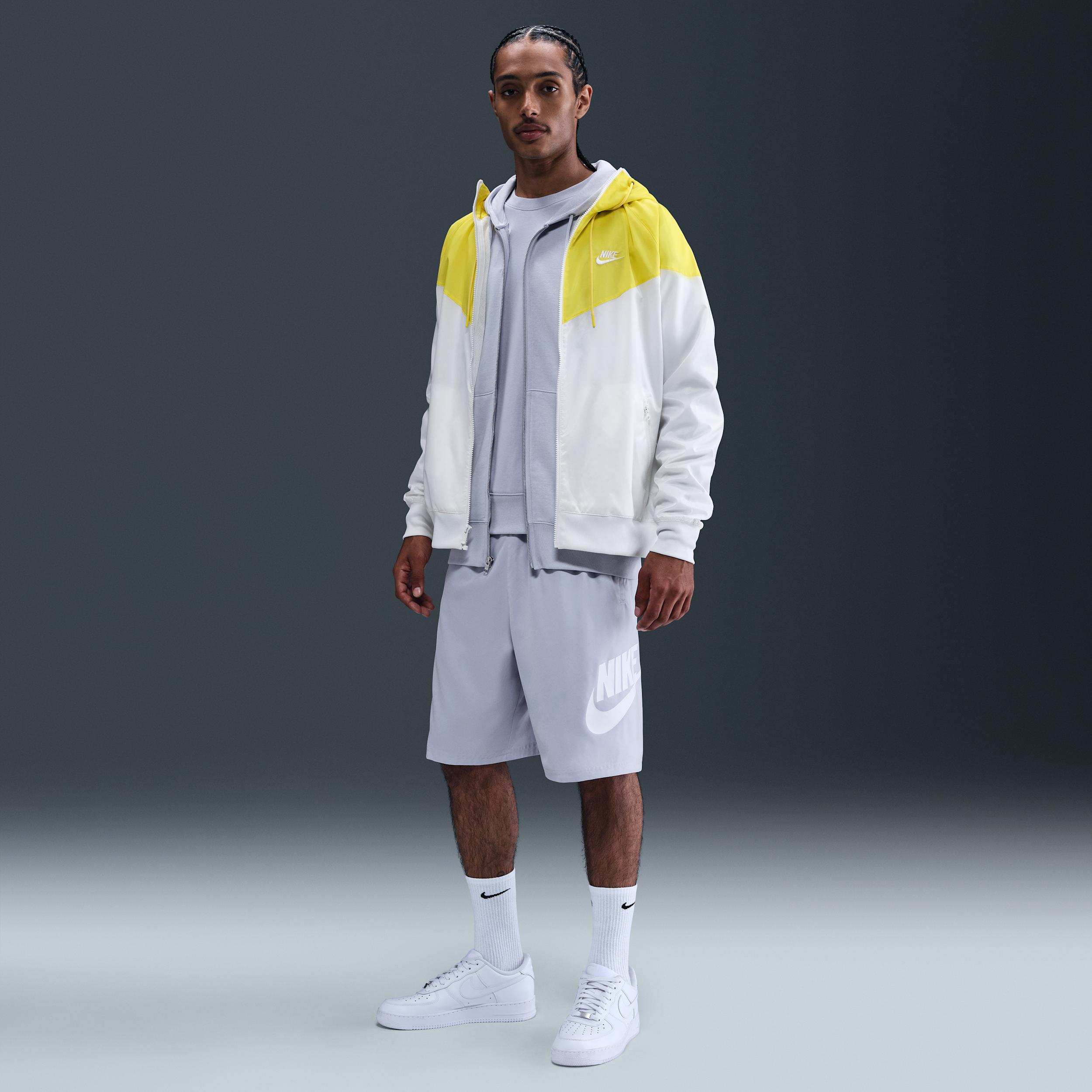 Nike Club Men's Woven Shorts Product Image