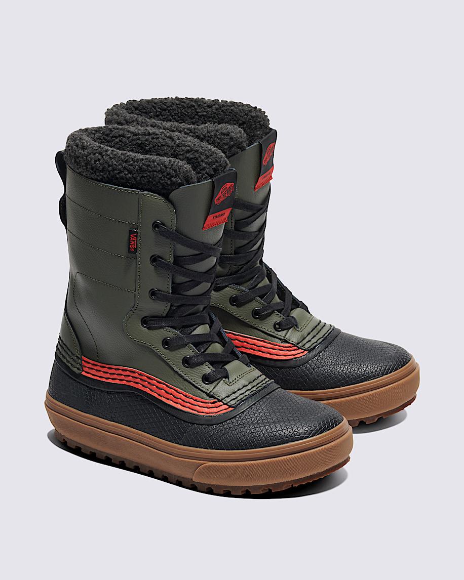 Standard Waterproof Boot in Green / Gum| Vans US Product Image
