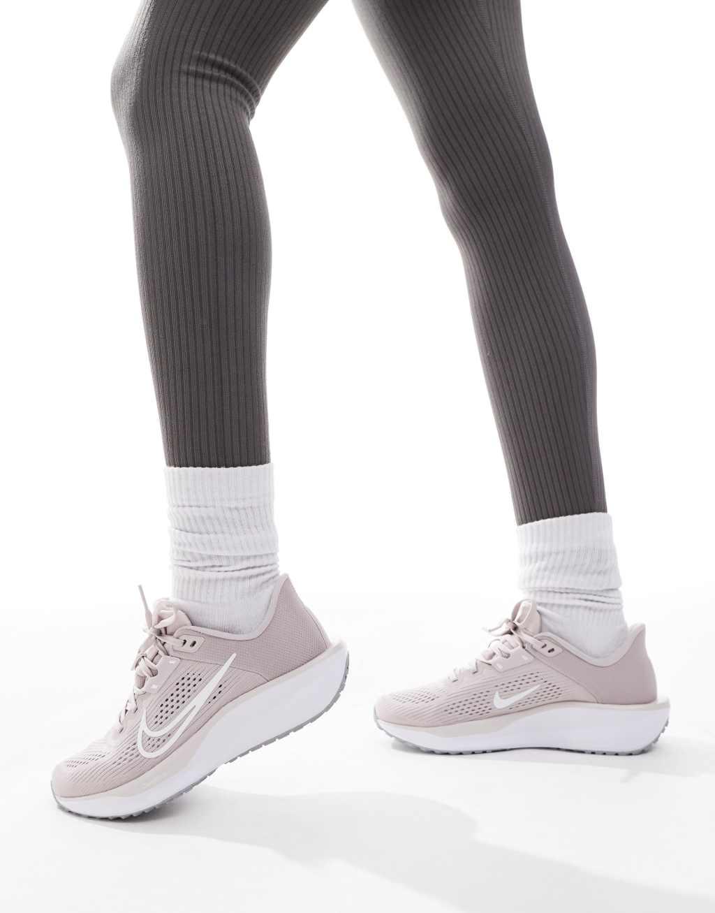 Nike Running Quest 6 sneakers in light pink and white Product Image