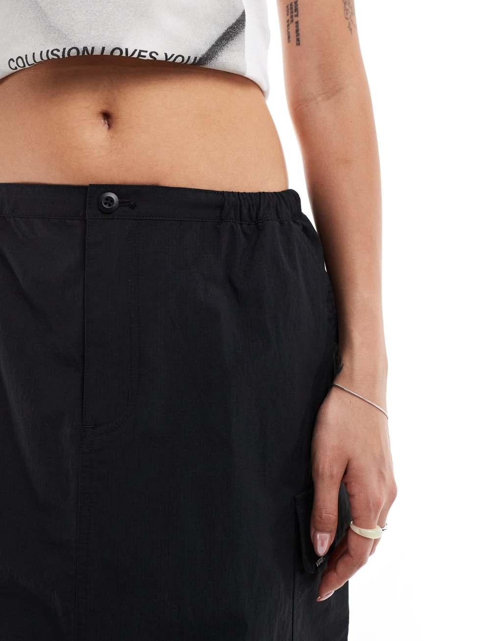 Vans riley parachute cargo skirt in black Product Image