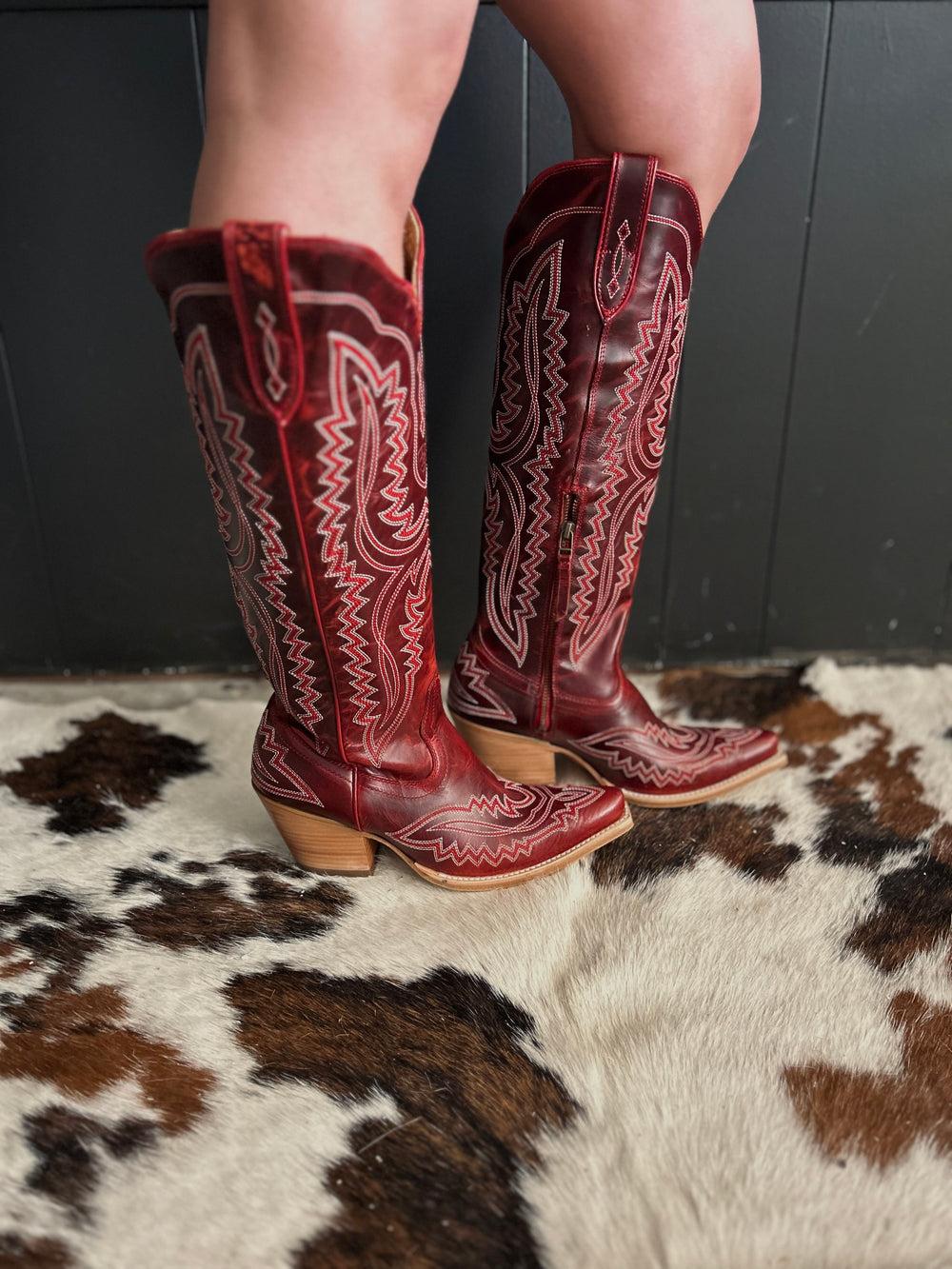 Women's Ariat Red Casanova XToe Boots Product Image
