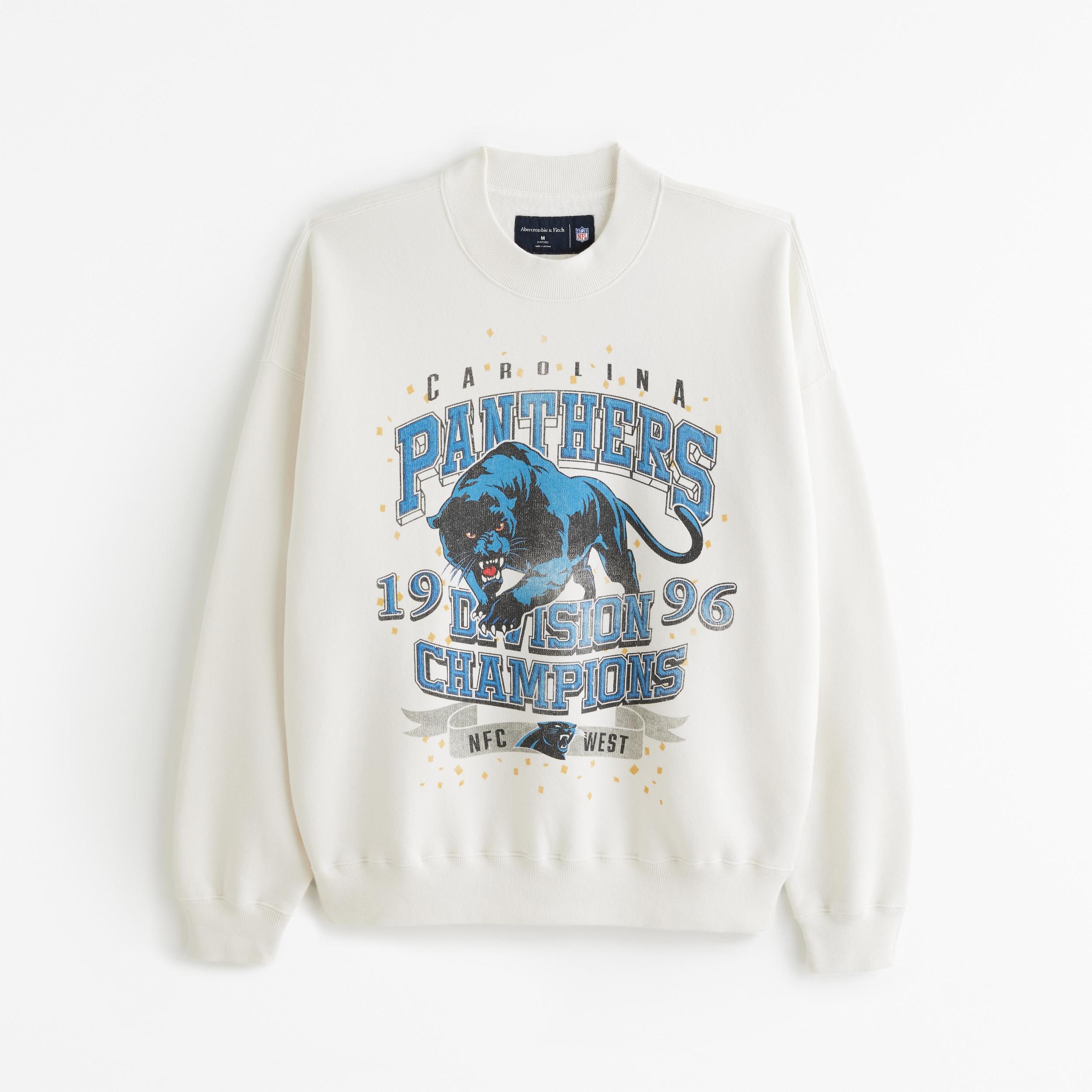 New England Patriots Graphic Crew Sweatshirt Product Image