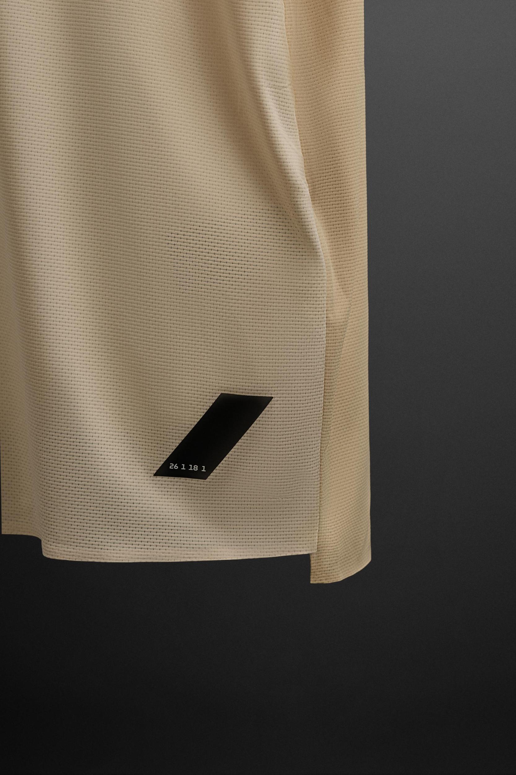 COLOR BLOCK TECHNICAL T-SHIRT Product Image