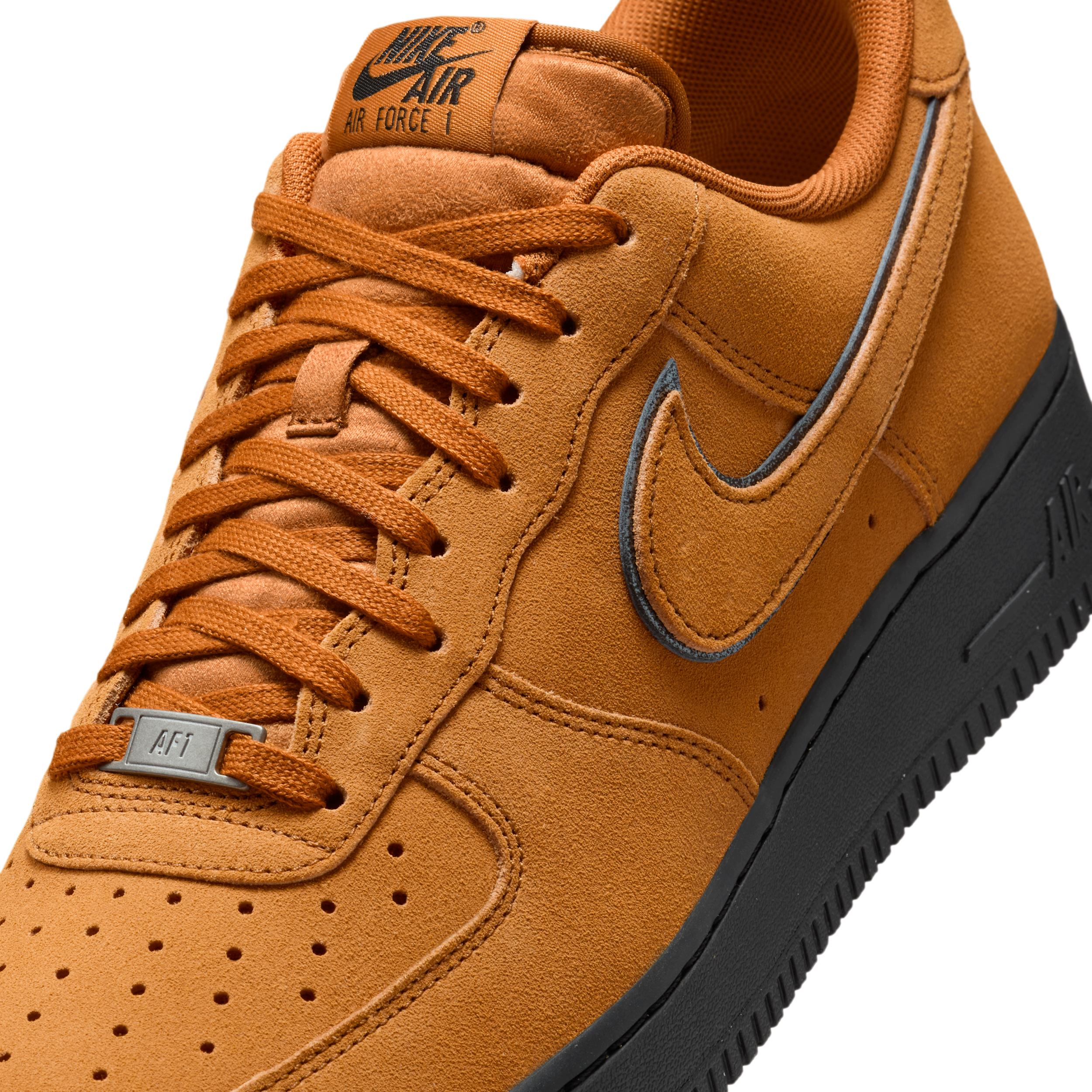 Nike Mens Air Force 1 07 LV8 Shoes | II7630-100 Product Image