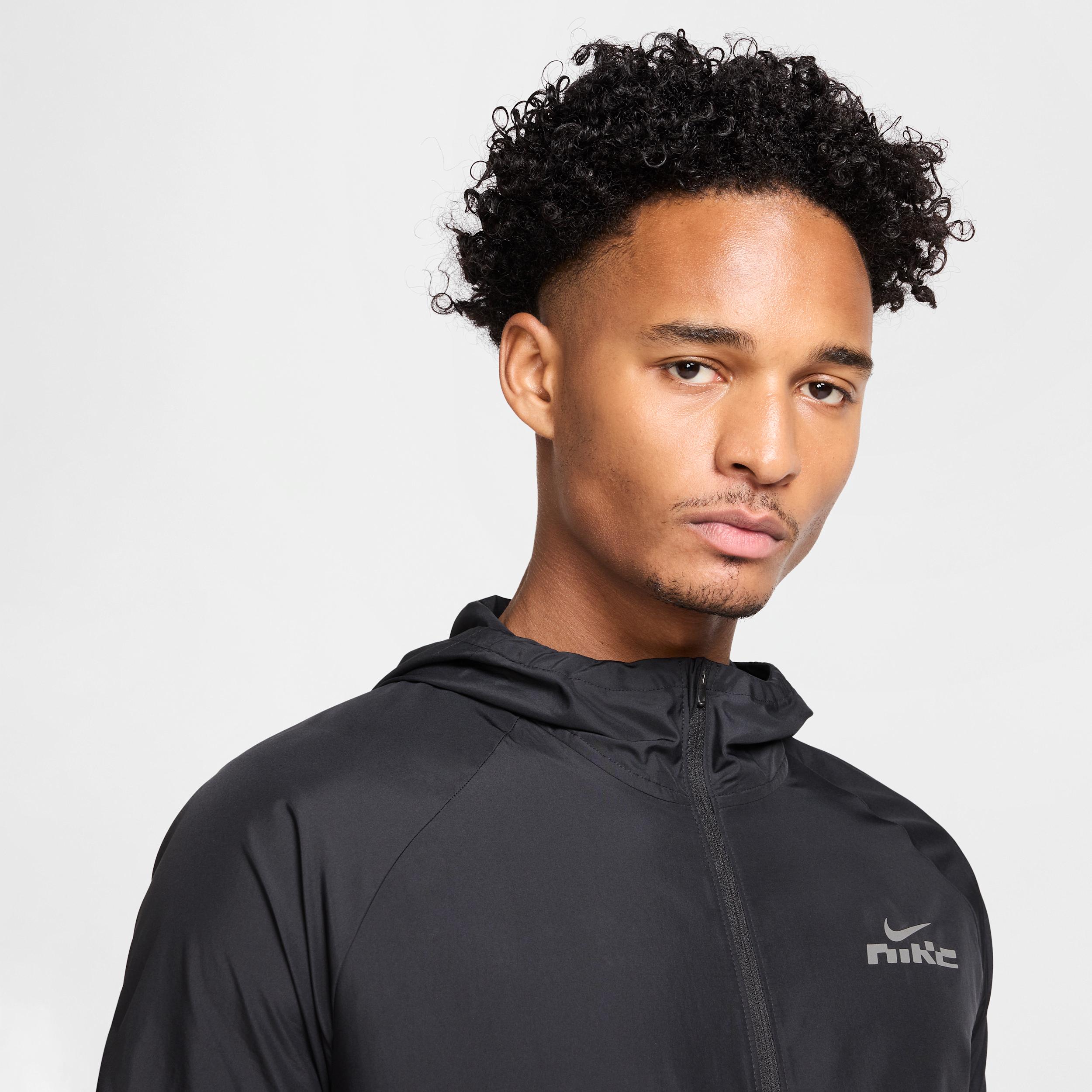 Nike Miler Flash Men's Water-Repellent Running Jacket Product Image