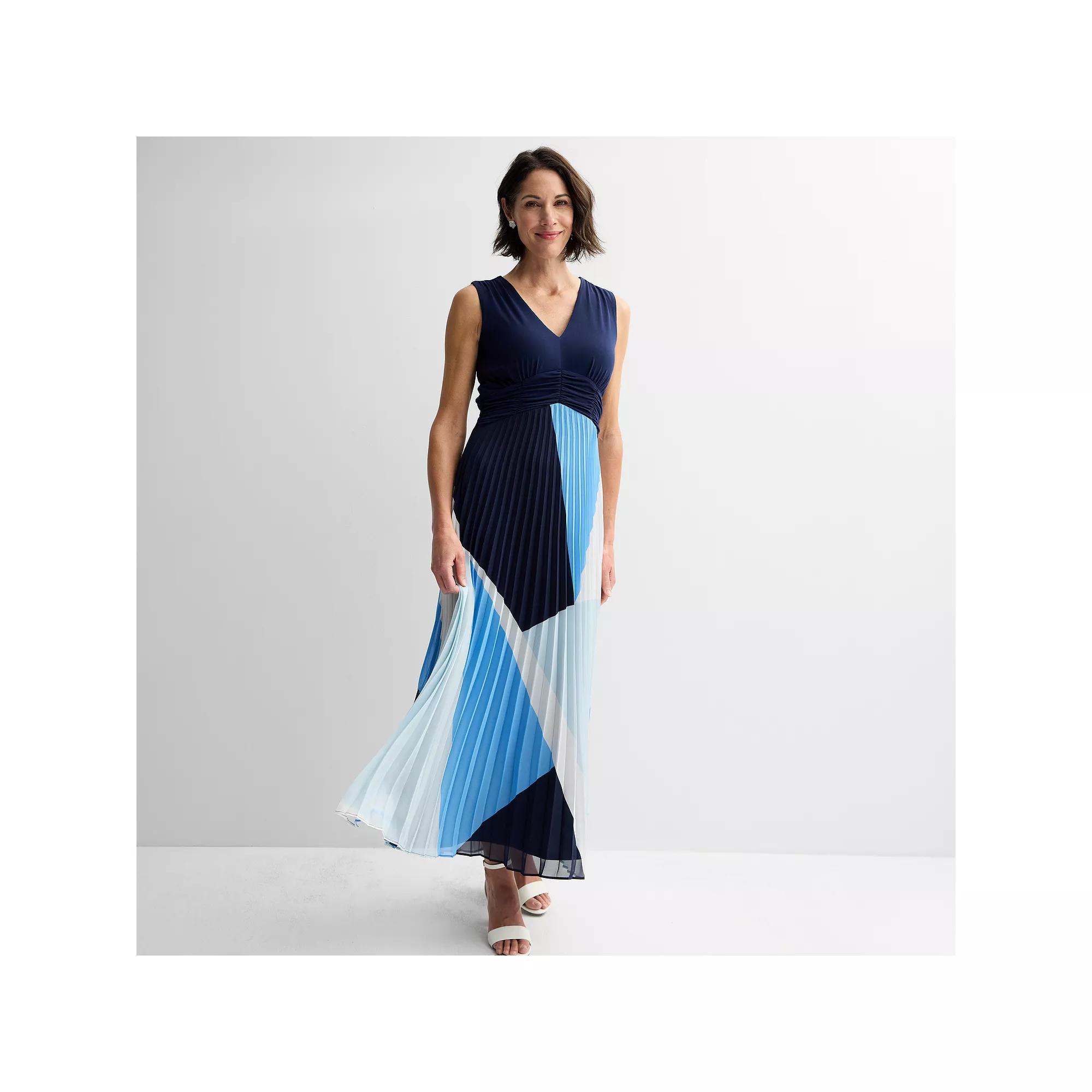 Women's Sandra Darren V-Neck Sleeveless Pleated Maxi Dress, Size: Small, Blue Product Image