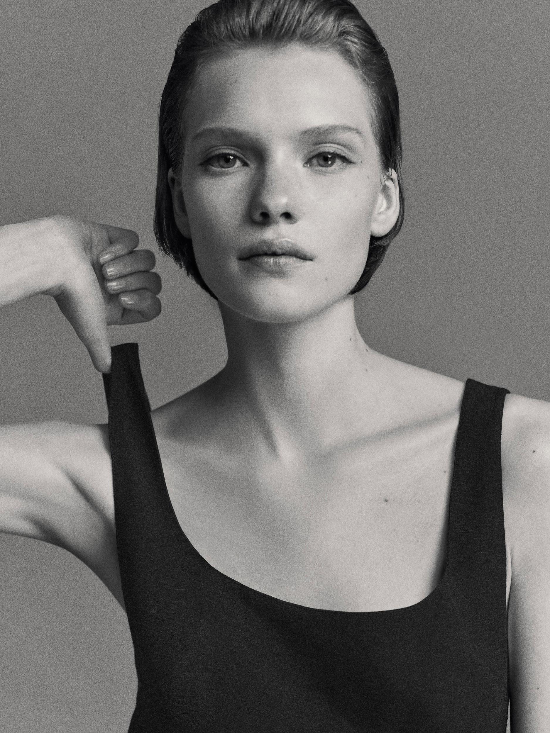 Long flowing 100% linen dress Product Image