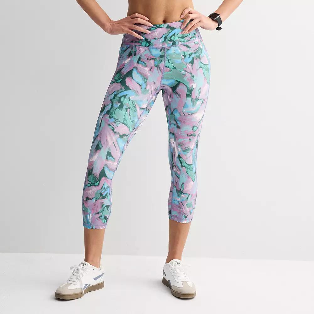 Women's Tek Gear® Ultrastretch Pocket High-Waisted Capri Leggings,  Product Image