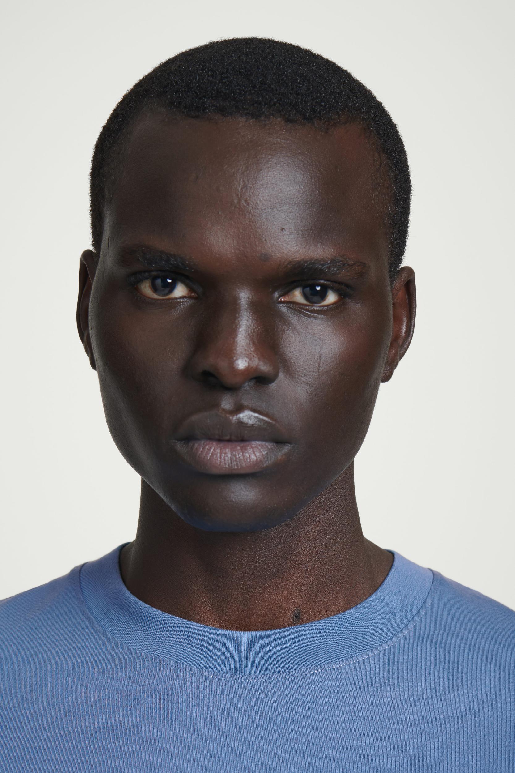 RELAXED LIGHTWEIGHT COTTON T-SHIRT Product Image