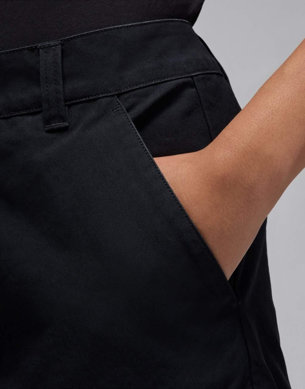 Jordan Chicago pants in black Product Image