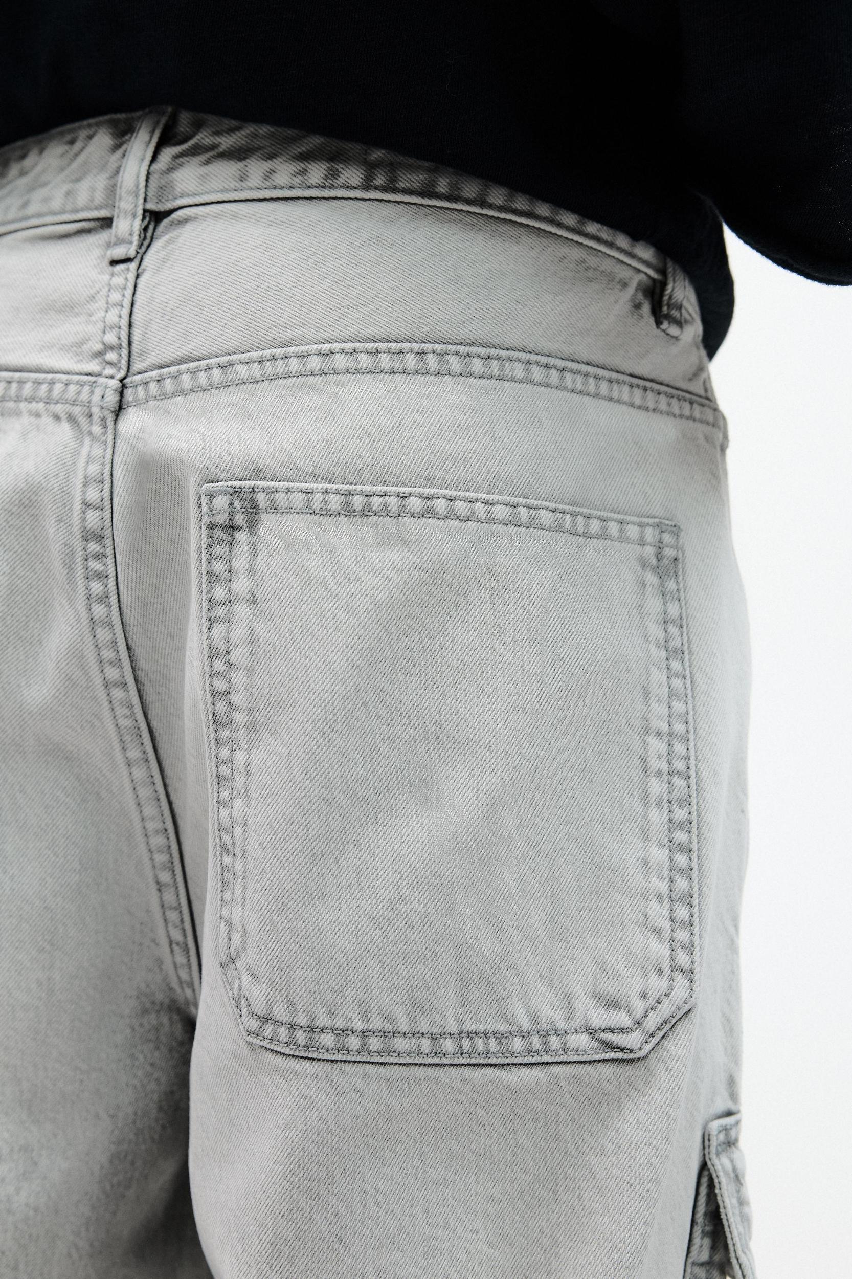 Baggy cargo jeans Product Image