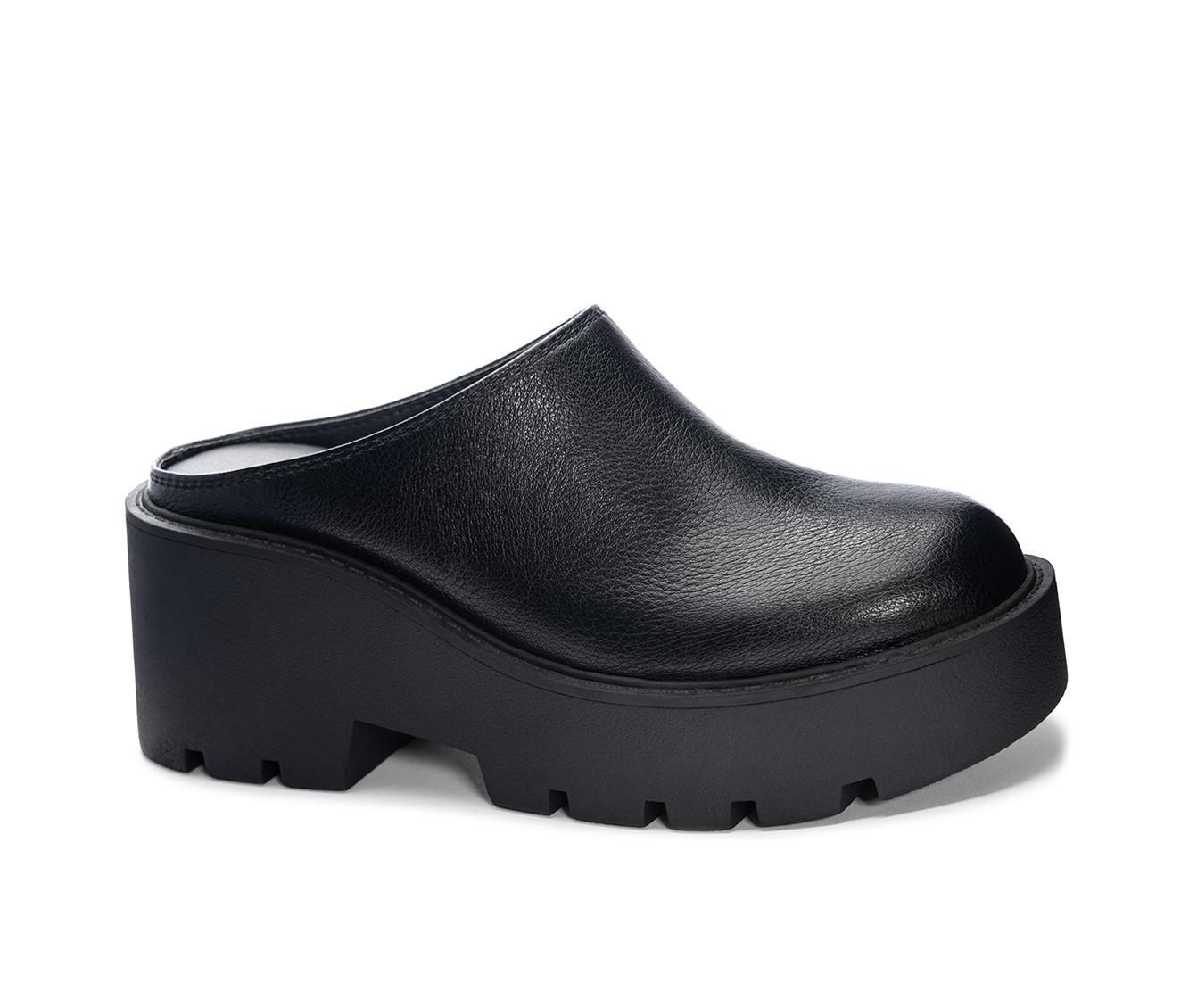 Women's Dirty Laundry R-Test Clogs Product Image