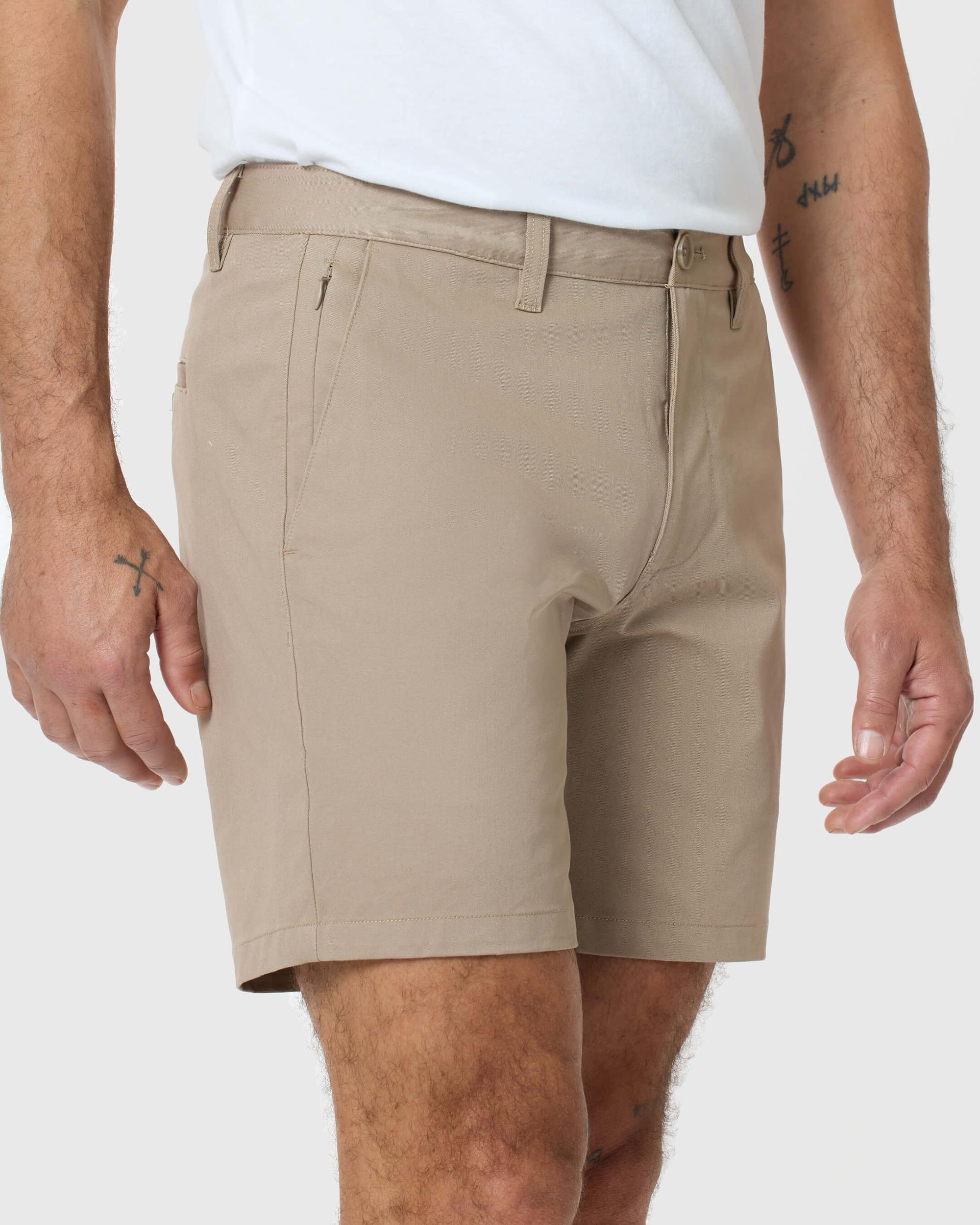 7" Khaki Classic Twill Shorts Product Image