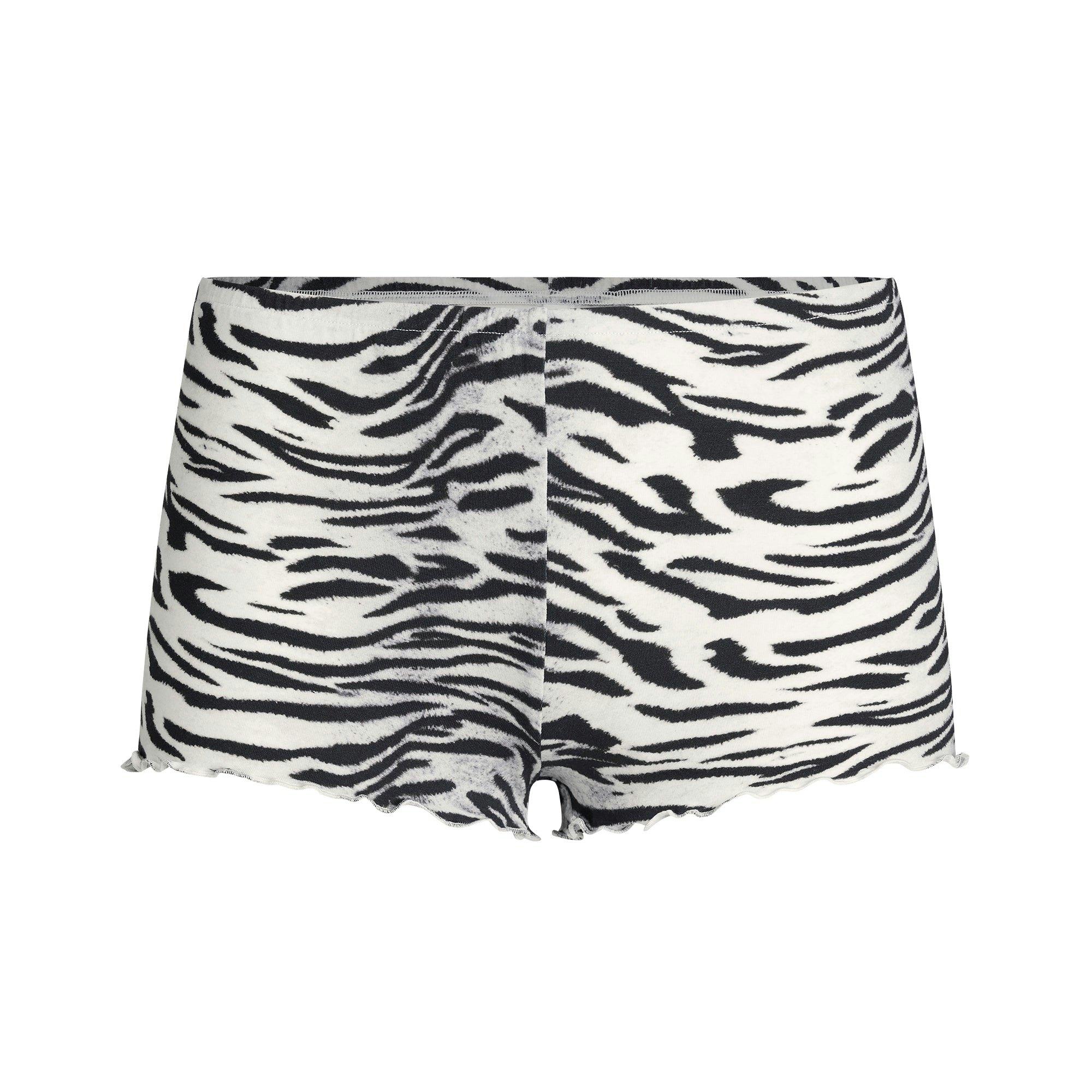 SKIMS SLEEP CAMI SET | SNOW TIGER PRINT Product Image