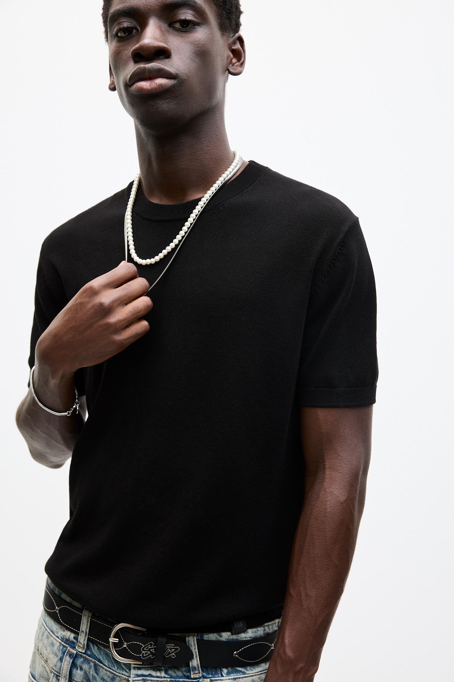 Short sleeve knit T-shirt Product Image