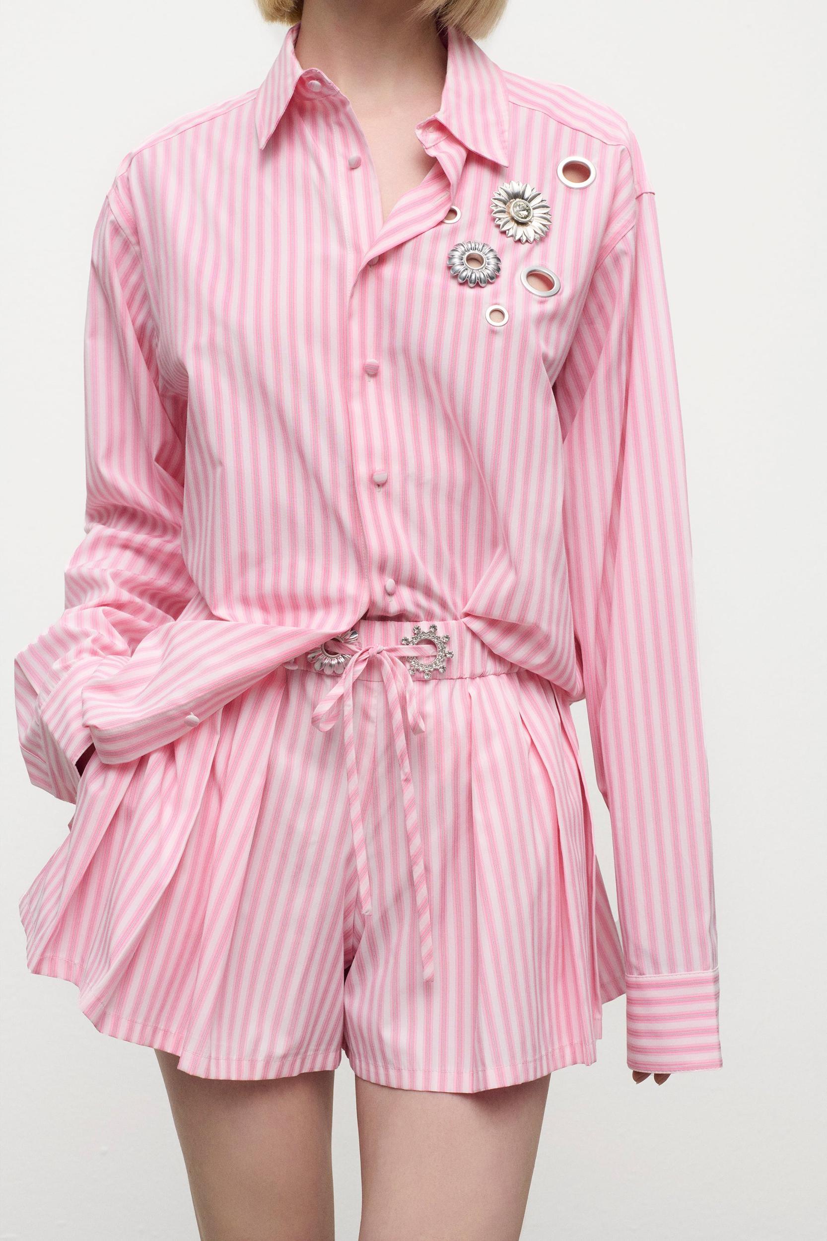 Crystal Grommet Poplin Pleated Short Product Image